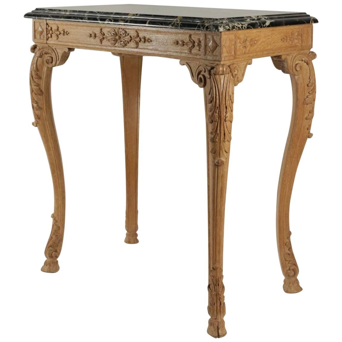 Oak Hand-Carved Gueridon Table in the Style of Louis XV