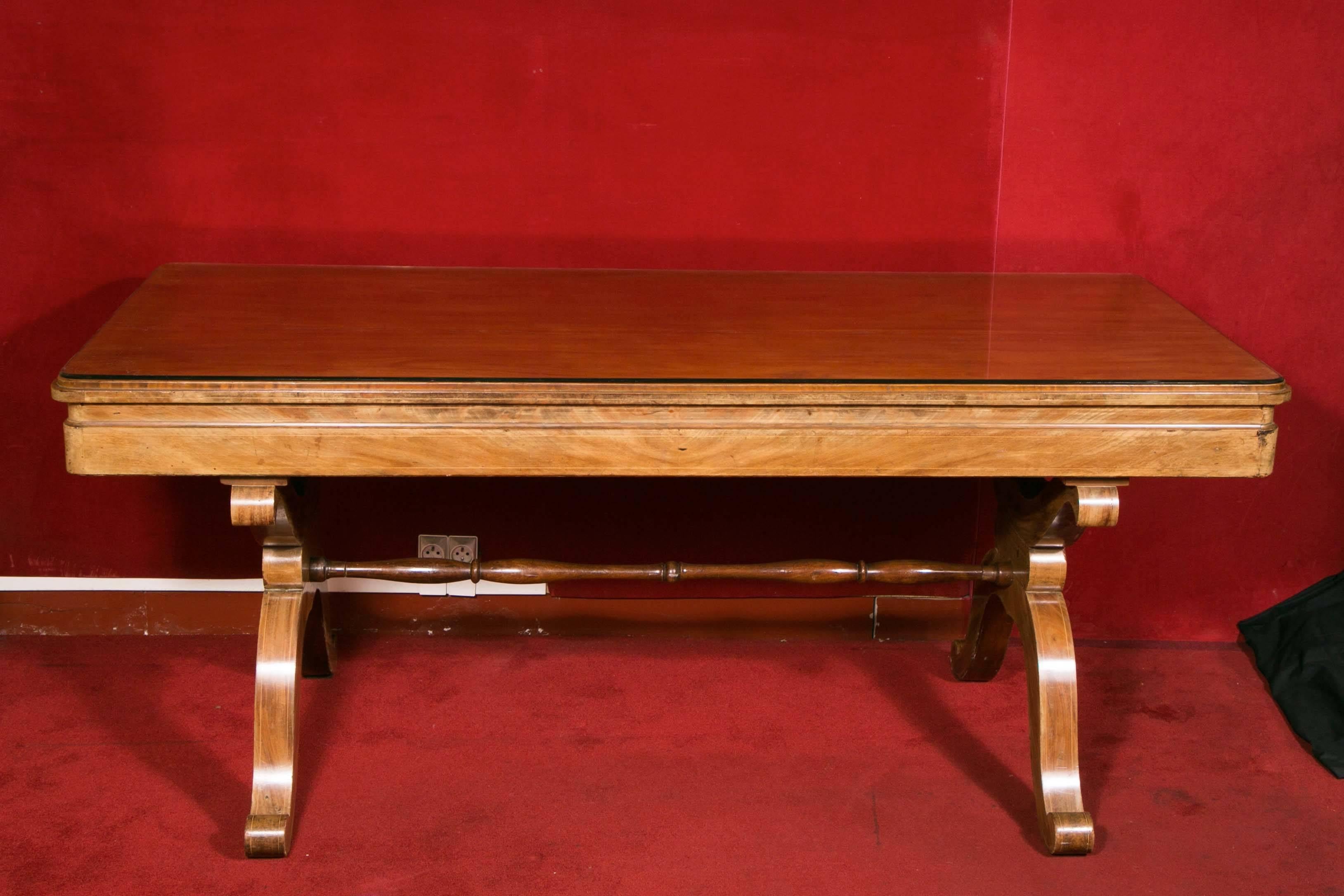 Desk or table from the 19th century.
 