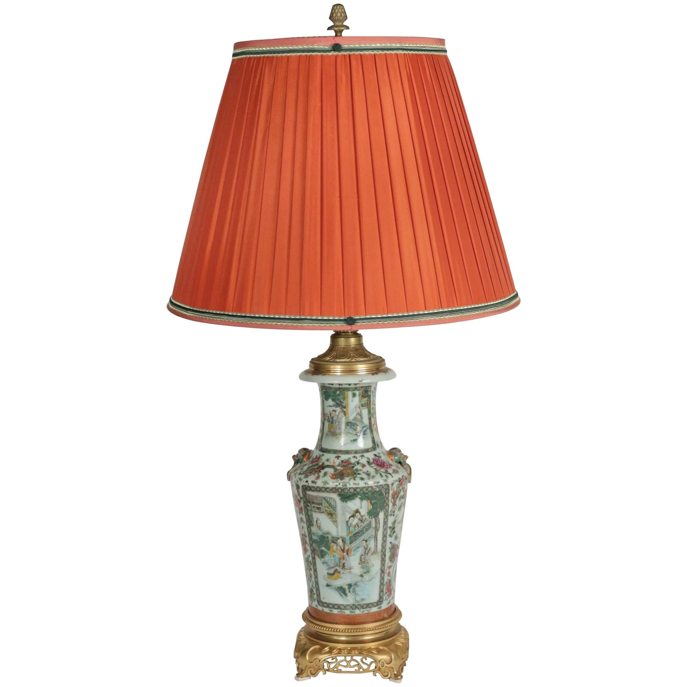 Importance Chinese Lamp from the Beginning of the 20th Century For Sale