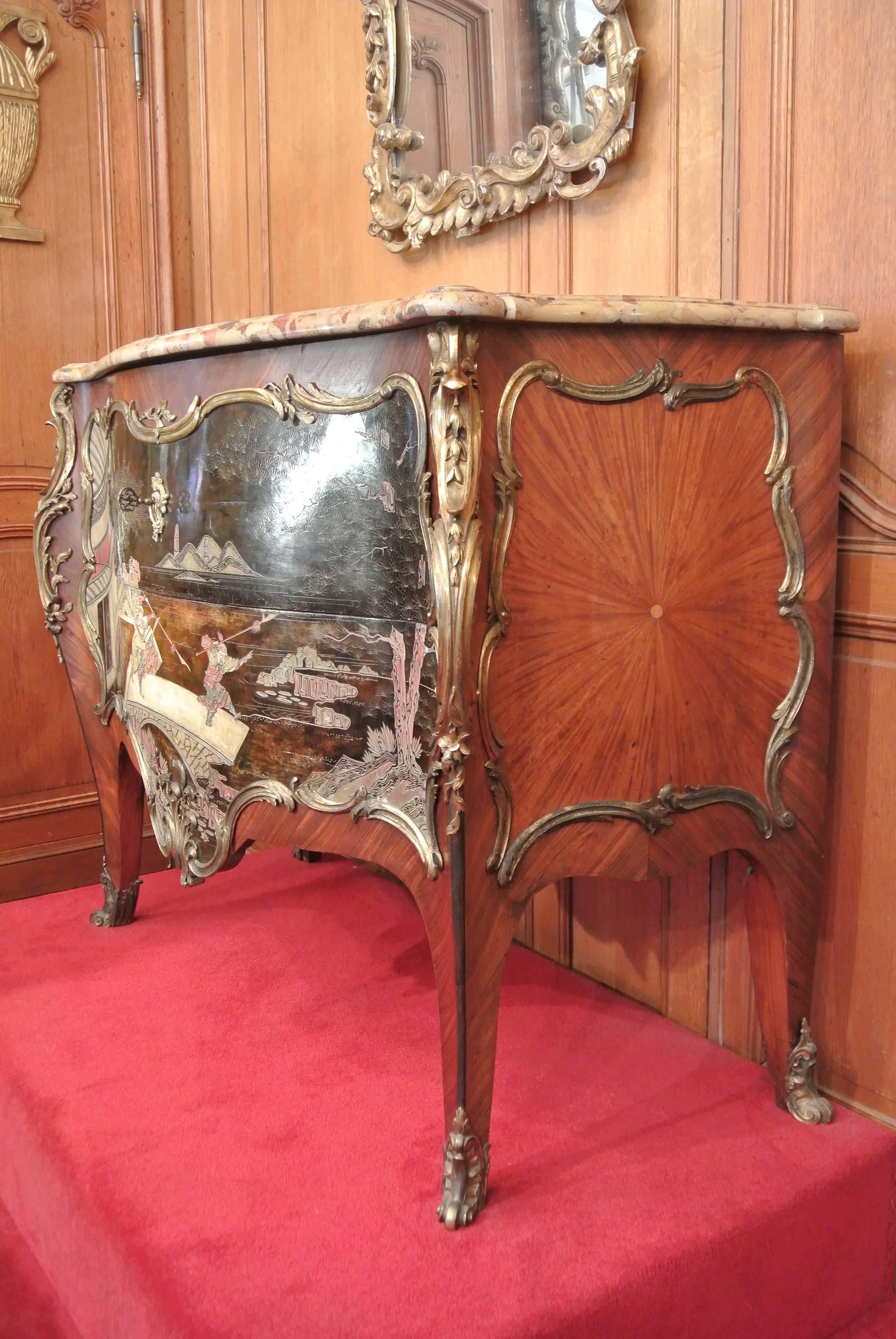 French A Very Fine and Rare Commode in the Style of Louis XV of the 19th Century 