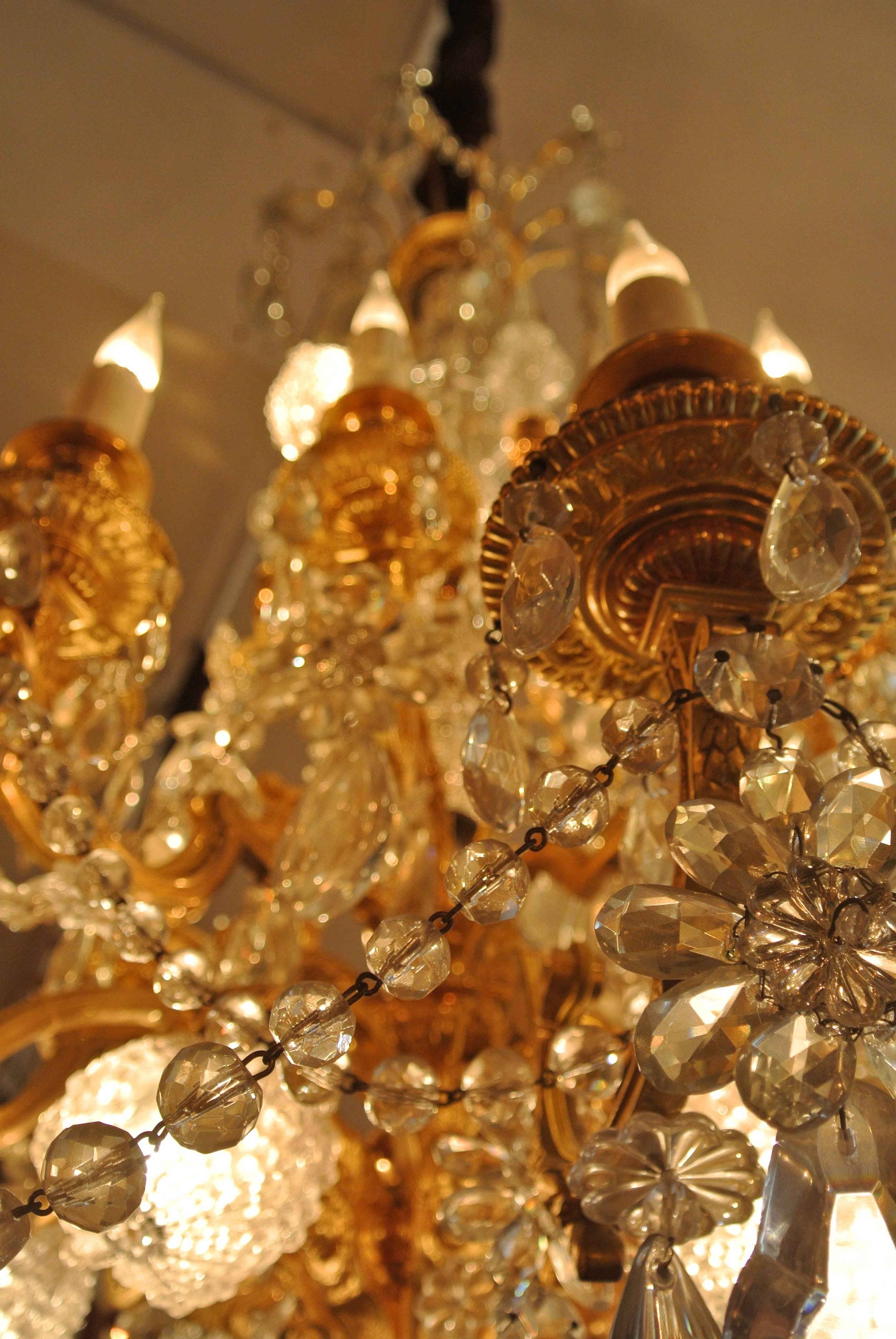 Late 19th Century A Fine Important Baccarat Crystal Chandelier in Bronze Dore and Carved Crystal