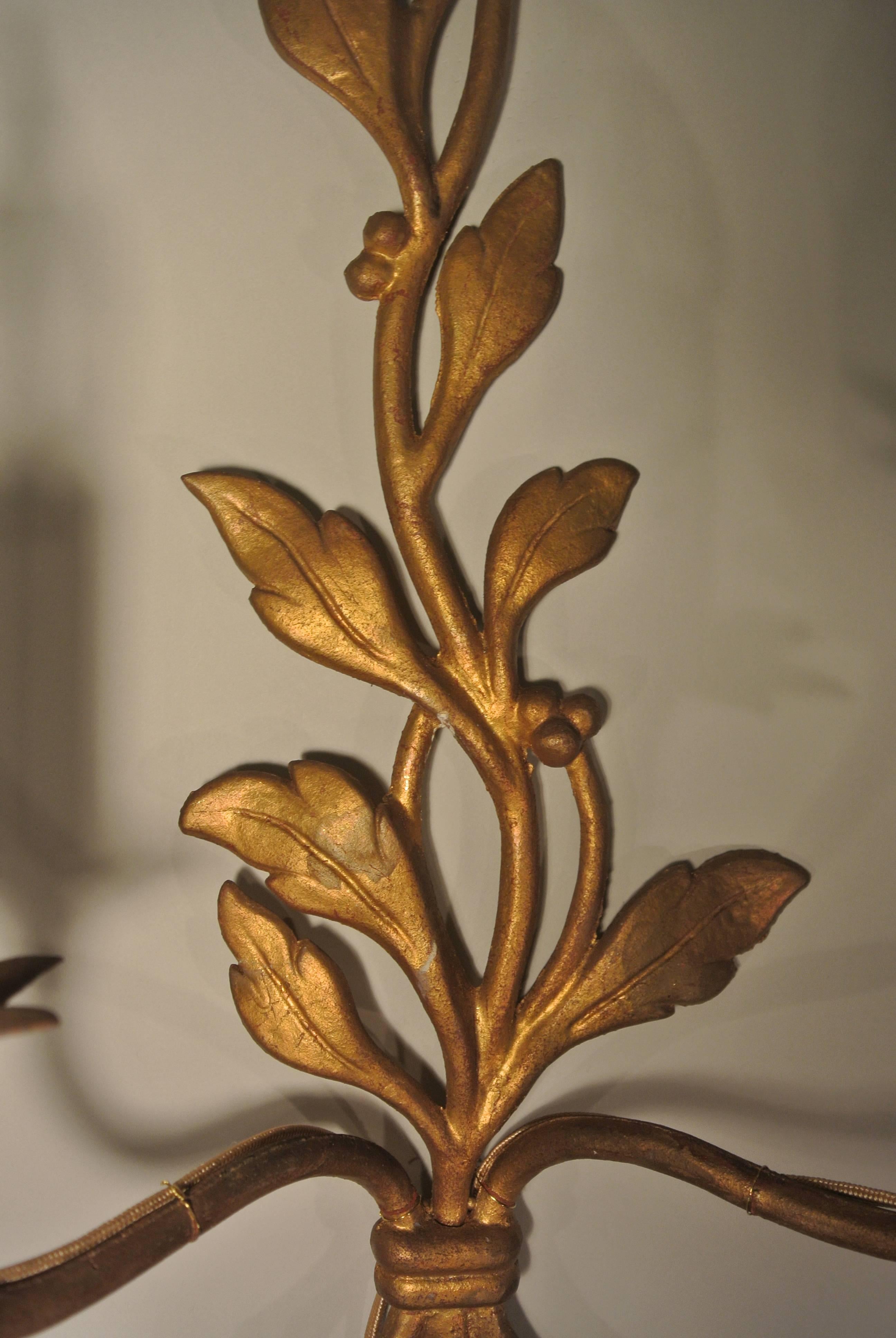 Pair of Mid-Century Modern Gold Gilt Bronze Sconces in a Leaf Design, circa 1960 3