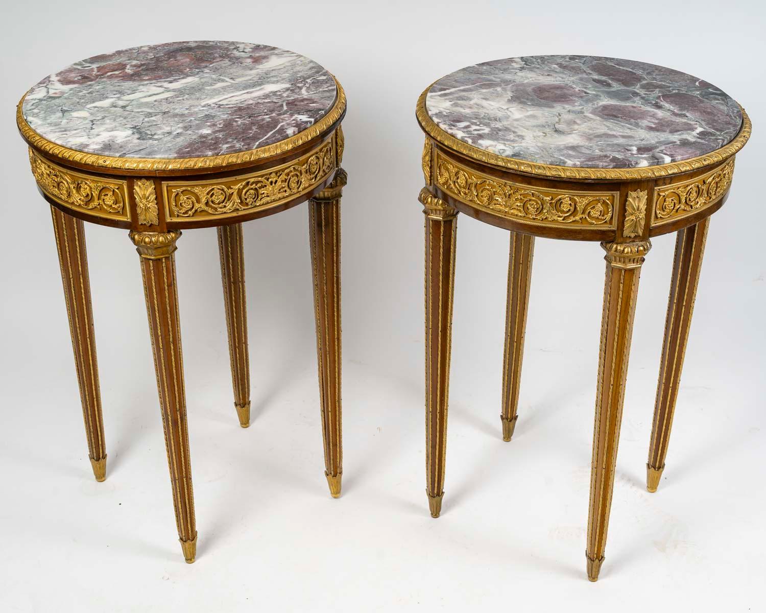 Bronze Paire de guéridons de style Louis XVI, période Napoléon III, XIXe siècle. en vente