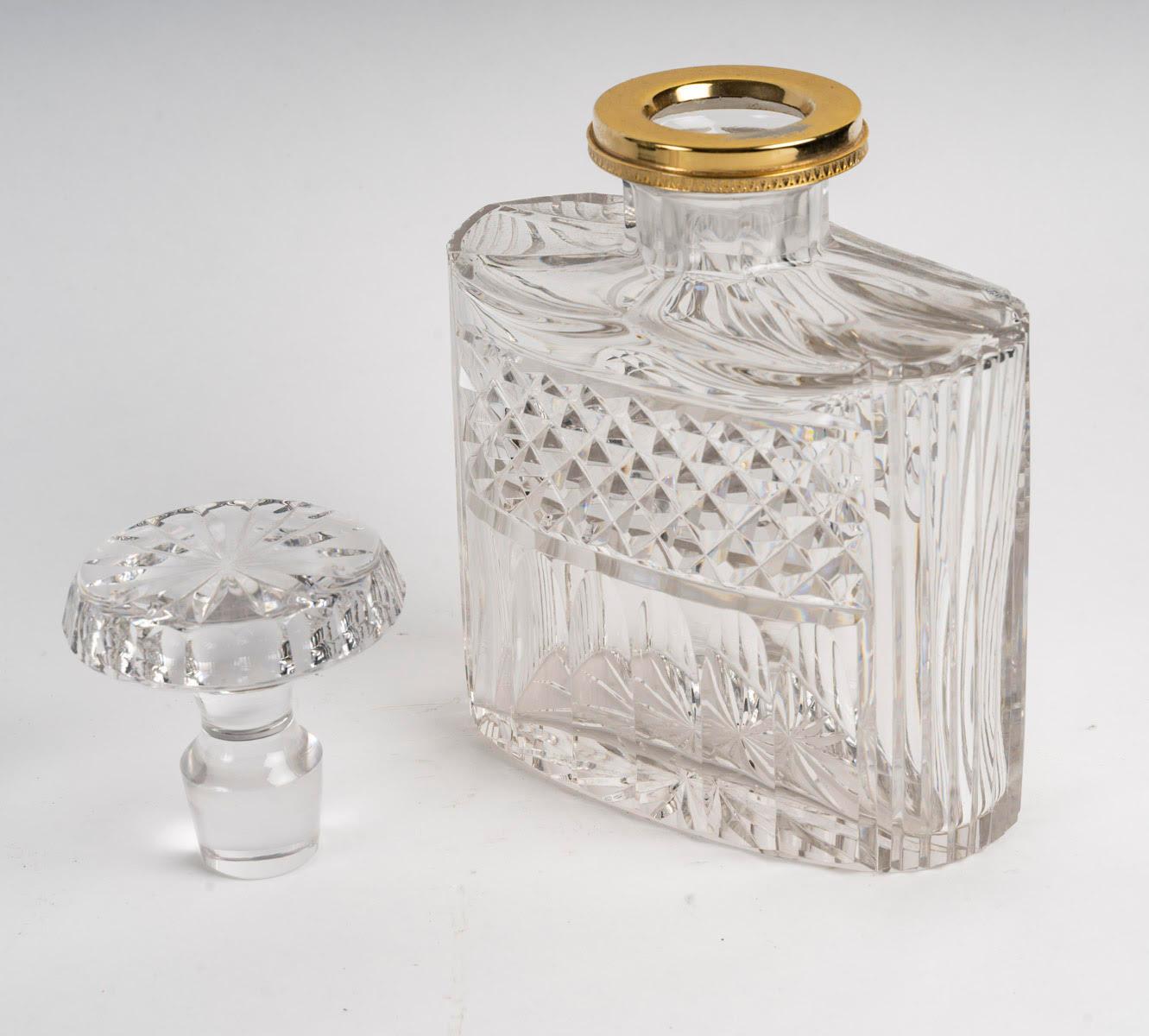 Beeindruckendes Aperitif-Set aus 24 Karat vergoldetem Metall und Kristall, Napoleon III. (19. Jahrhundert) im Angebot