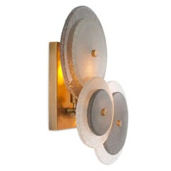 Par de lámparas de pared de cristal hechas a mano, de estilo vintage contemporáneo, con base de latón
