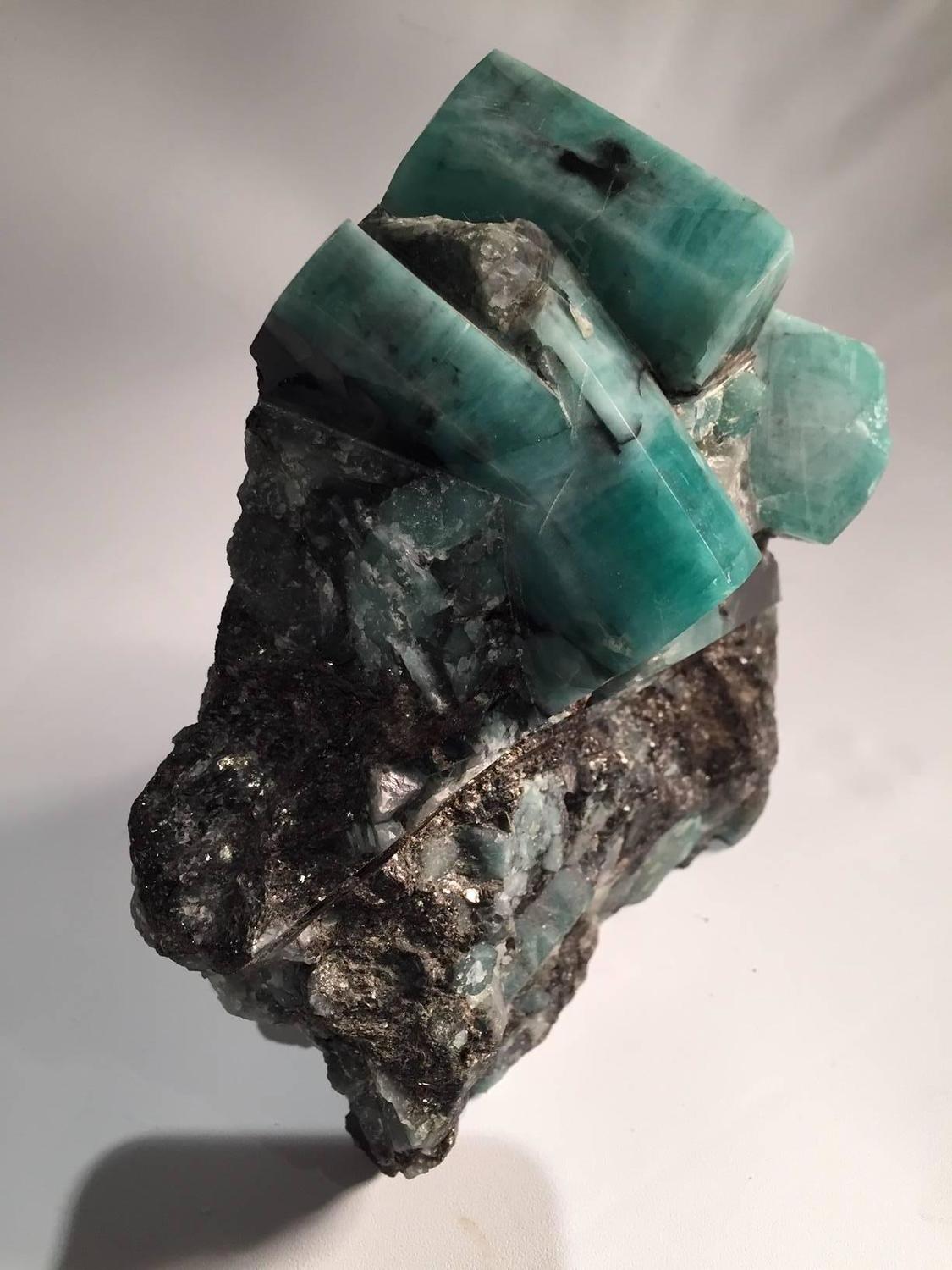 Large Raw Emerald Specimen For Sale at 1stdibs