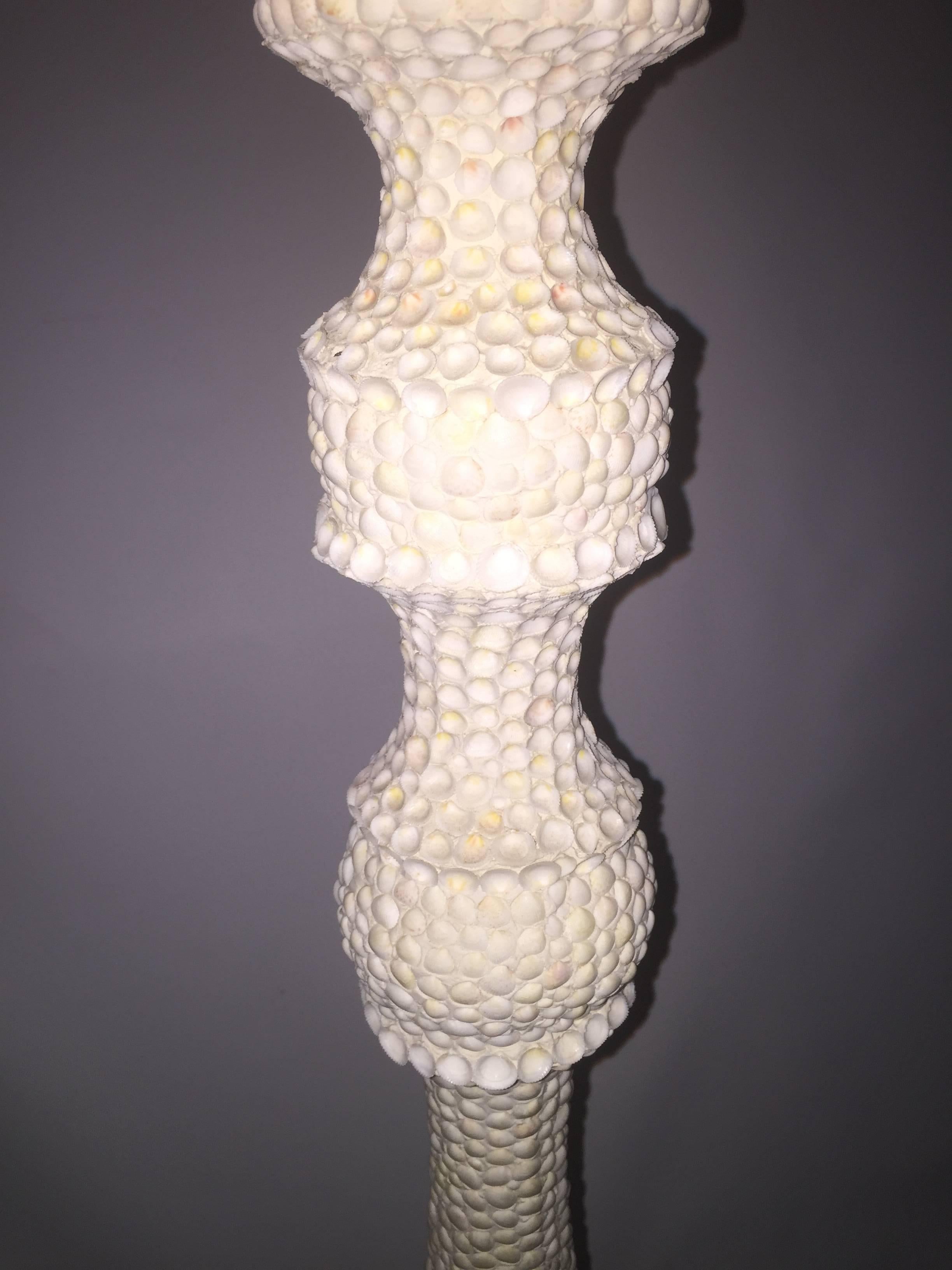 Rococo White Shell Encrusted Pedestal Stand