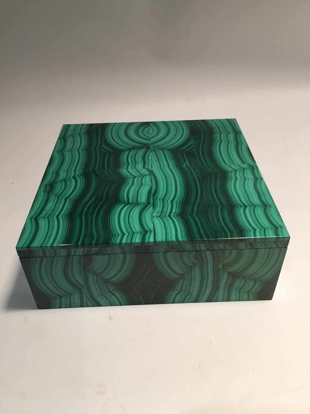Large Square Bookmatched Malachite Box with Removable Lid Made in India For Sale 2