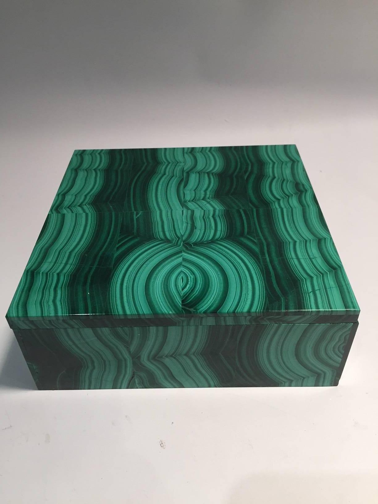 Indian Large Square Bookmatched Malachite Box with Removable Lid Made in India For Sale