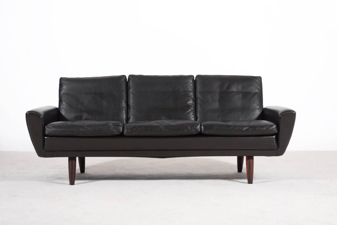 scandinavian leather sofa