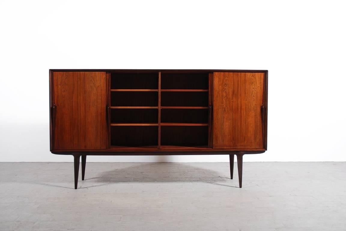 Gunni Omann Rosewood Sideboard for Omann Jun, 1960s In Excellent Condition In Paris, FR