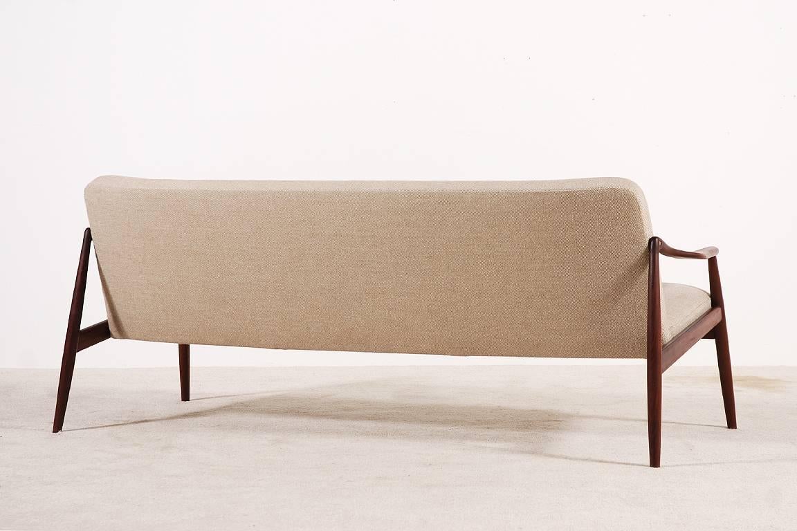 German Beautiful Hartmut Lohmeyer Three-Seat Teak Sofa for Wilkhahn, 1950s