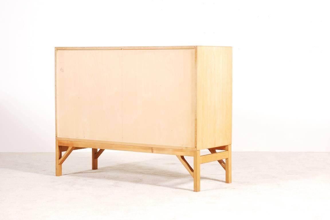Børge Mogensen Pair of Oak Cabinets for FDB Møbler, 1960s 2