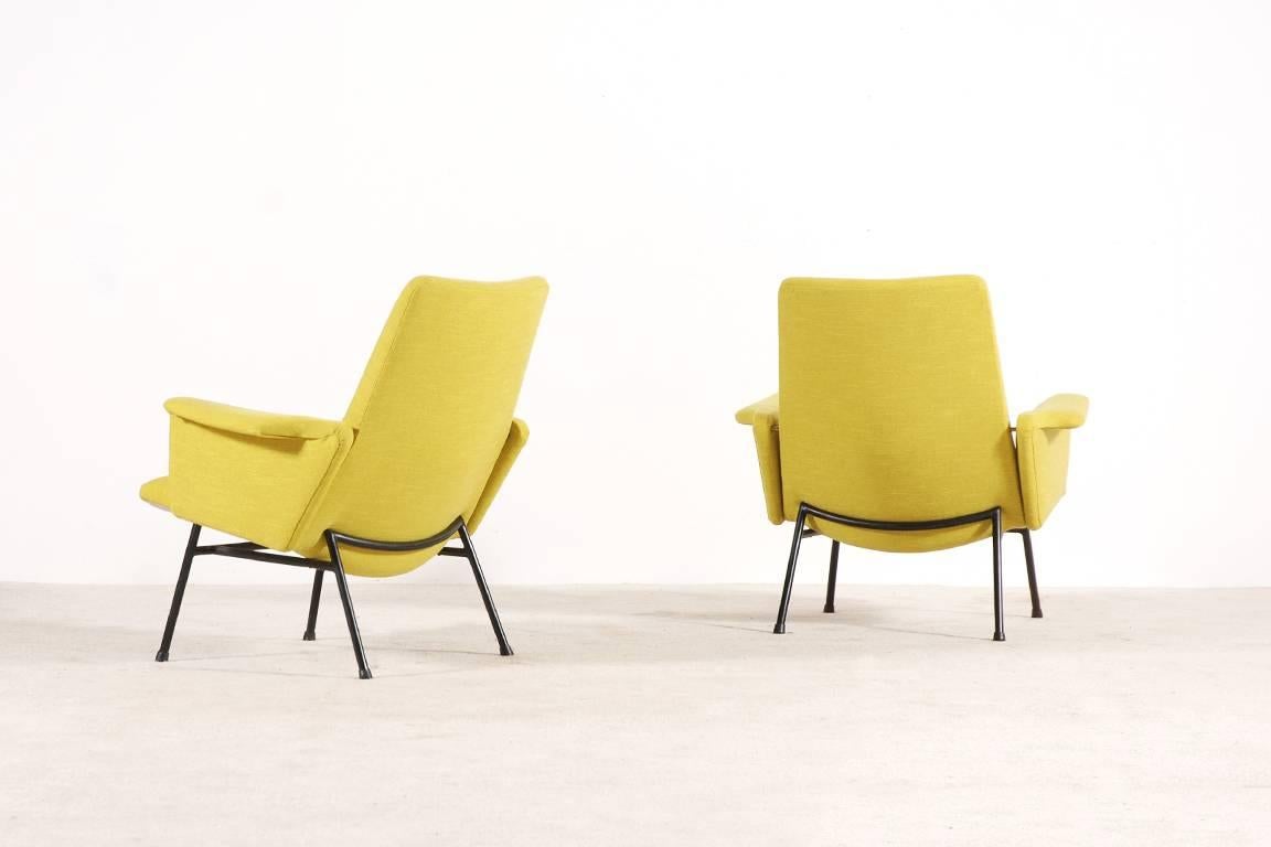 French Pair of SK660 Armchairs by Pierre Guariche, 1953