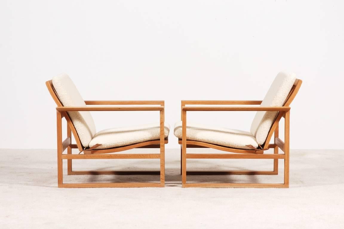 Børge Mogensen Pair of Lounge Oak Chair Model 2256, 1956 In Excellent Condition In Paris, FR