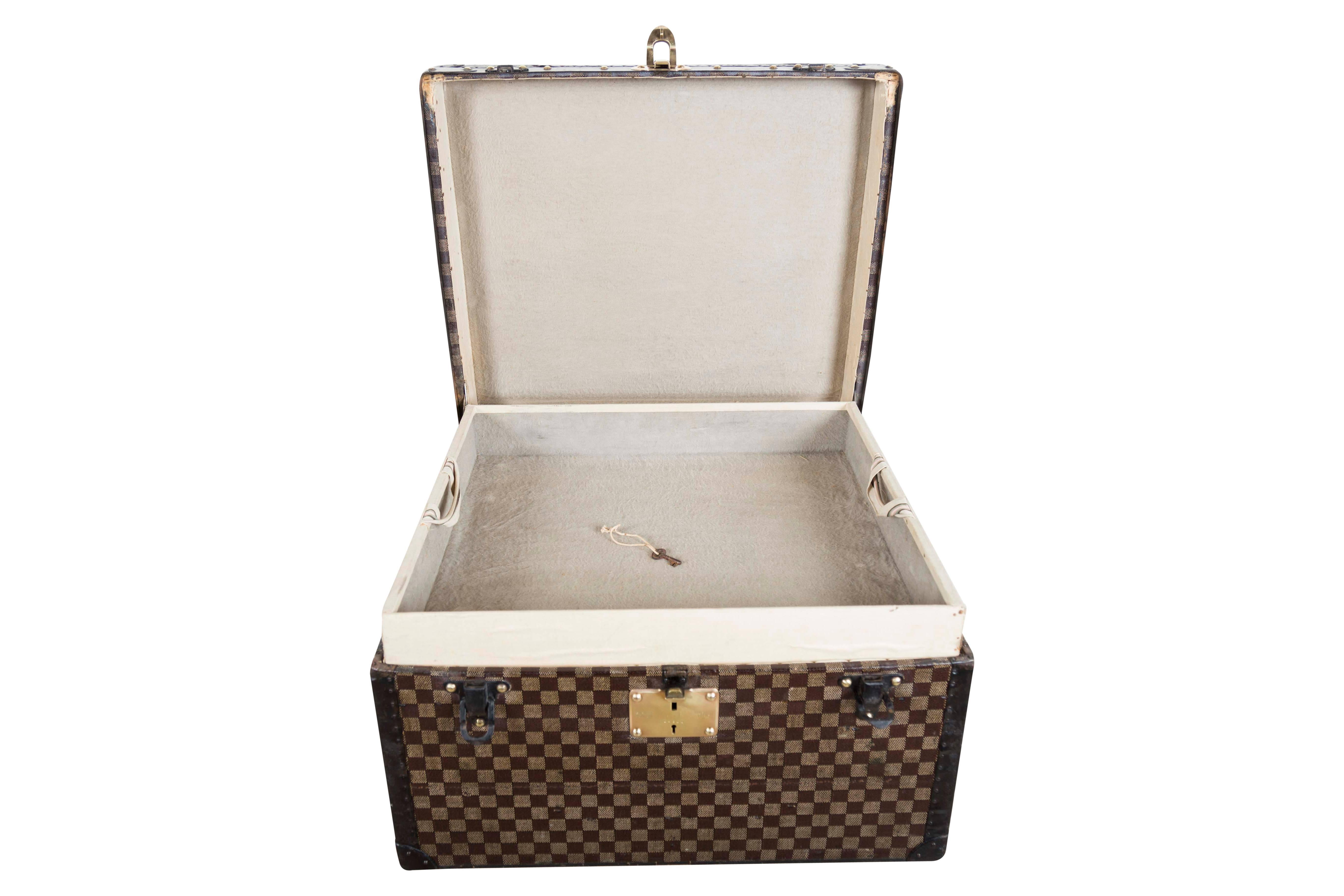 1920s Louis Vuitton Custom Monogramed Boot Case with Original Key and Dust Bag For Sale 2