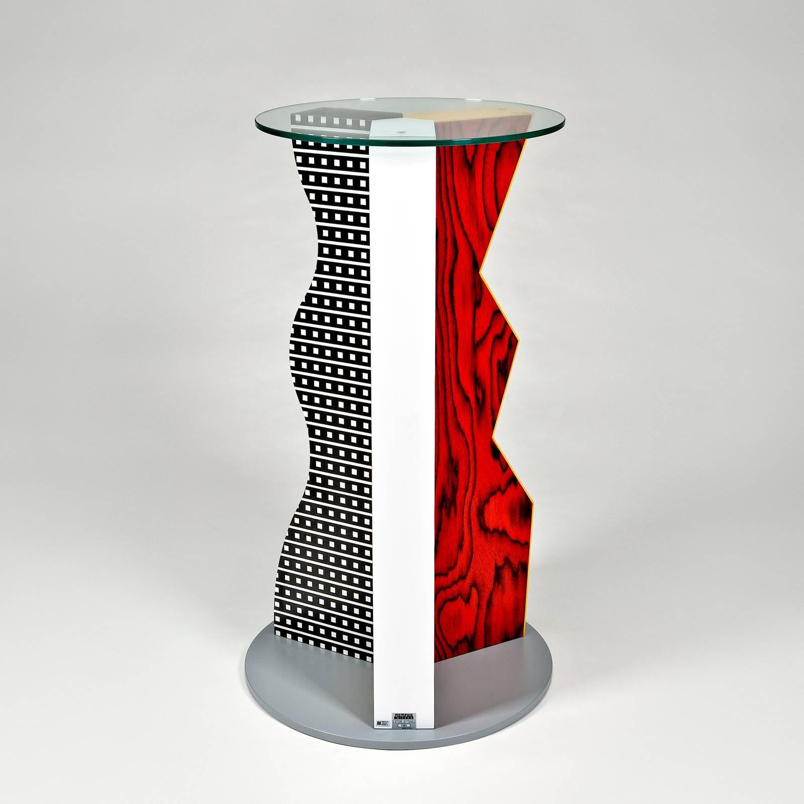 Post-Modern Ivory Pedestal by Ettore Sottsass for Memphis