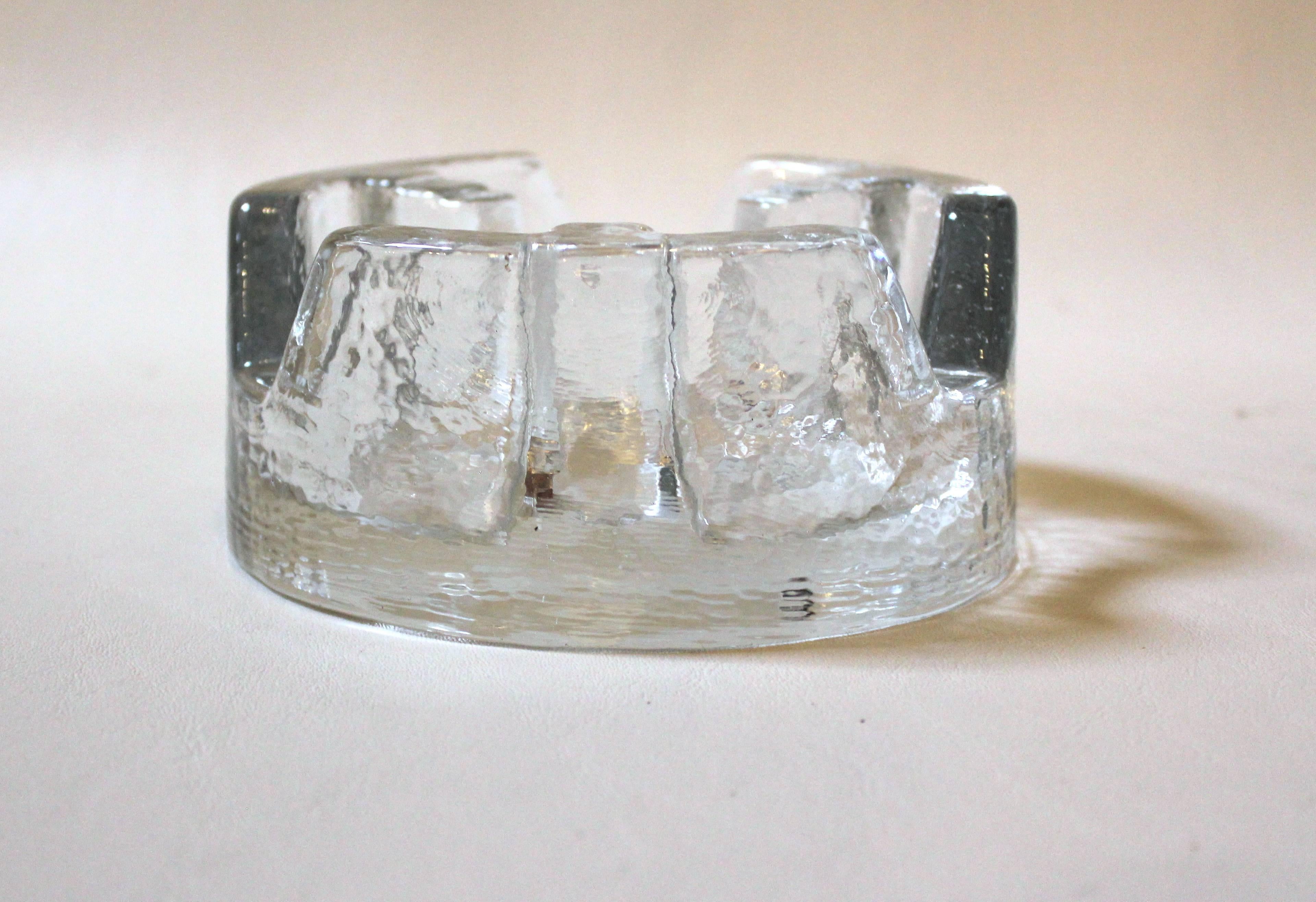 1950s Mid-Century Modern Heavy Glass Cigar Ashtray In Excellent Condition In Sacramento, CA