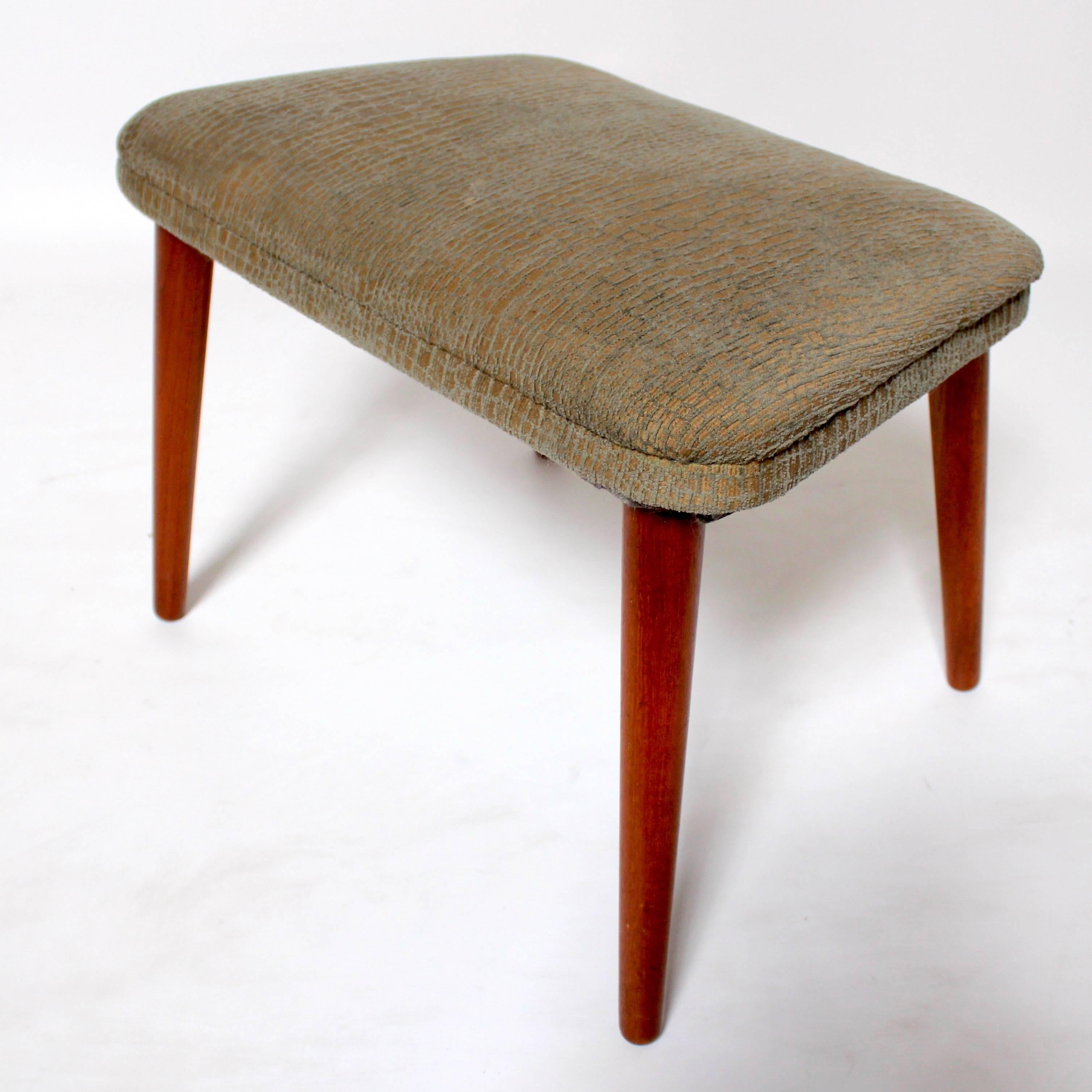 Søren Ladefoged Danish Modern Reclining Lounge Chair with Ottoman, circa 1960 For Sale 2