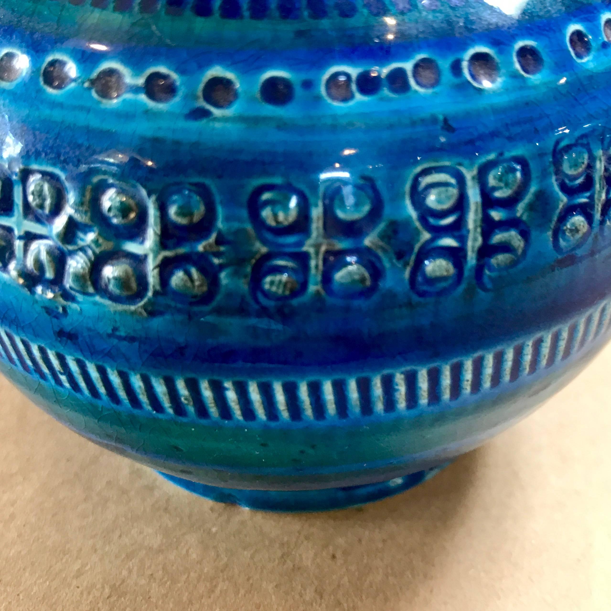 1970s, Rimini Blue Bitossi or Flavia Ceramic Vase In Excellent Condition For Sale In Sacramento, CA