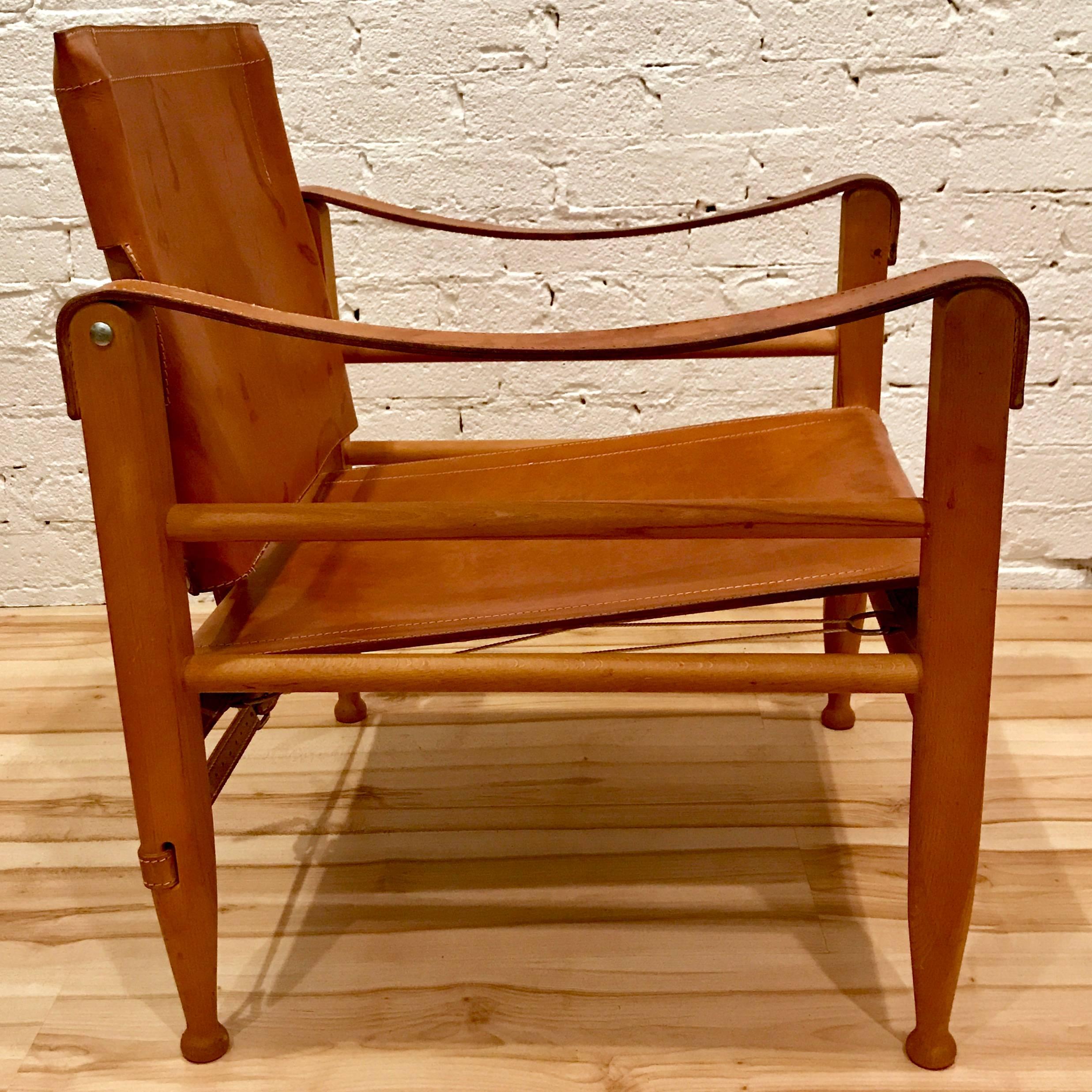 20th Century Pair of Danish Modern Wood and Leather Safari Chairs in the Style of Kaare Klint