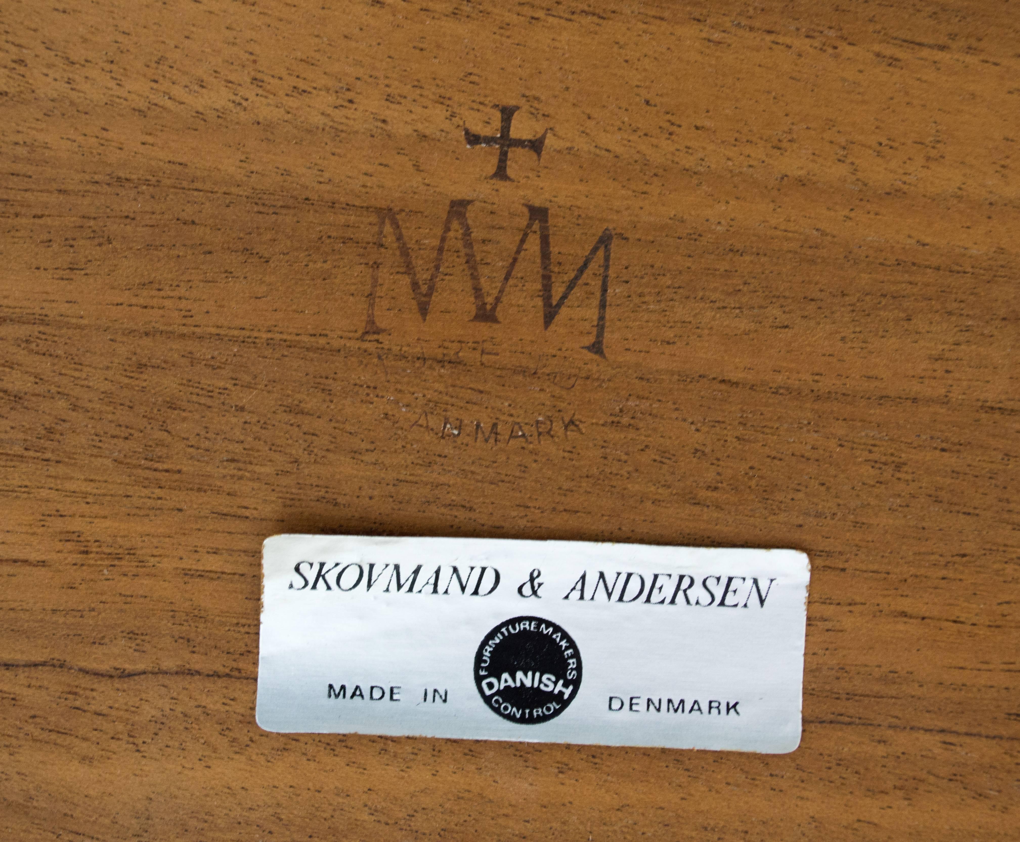 Scandinavian Modern Walnut Dining Table by Skovmand & Andersen for Moreddi with Four Leaves