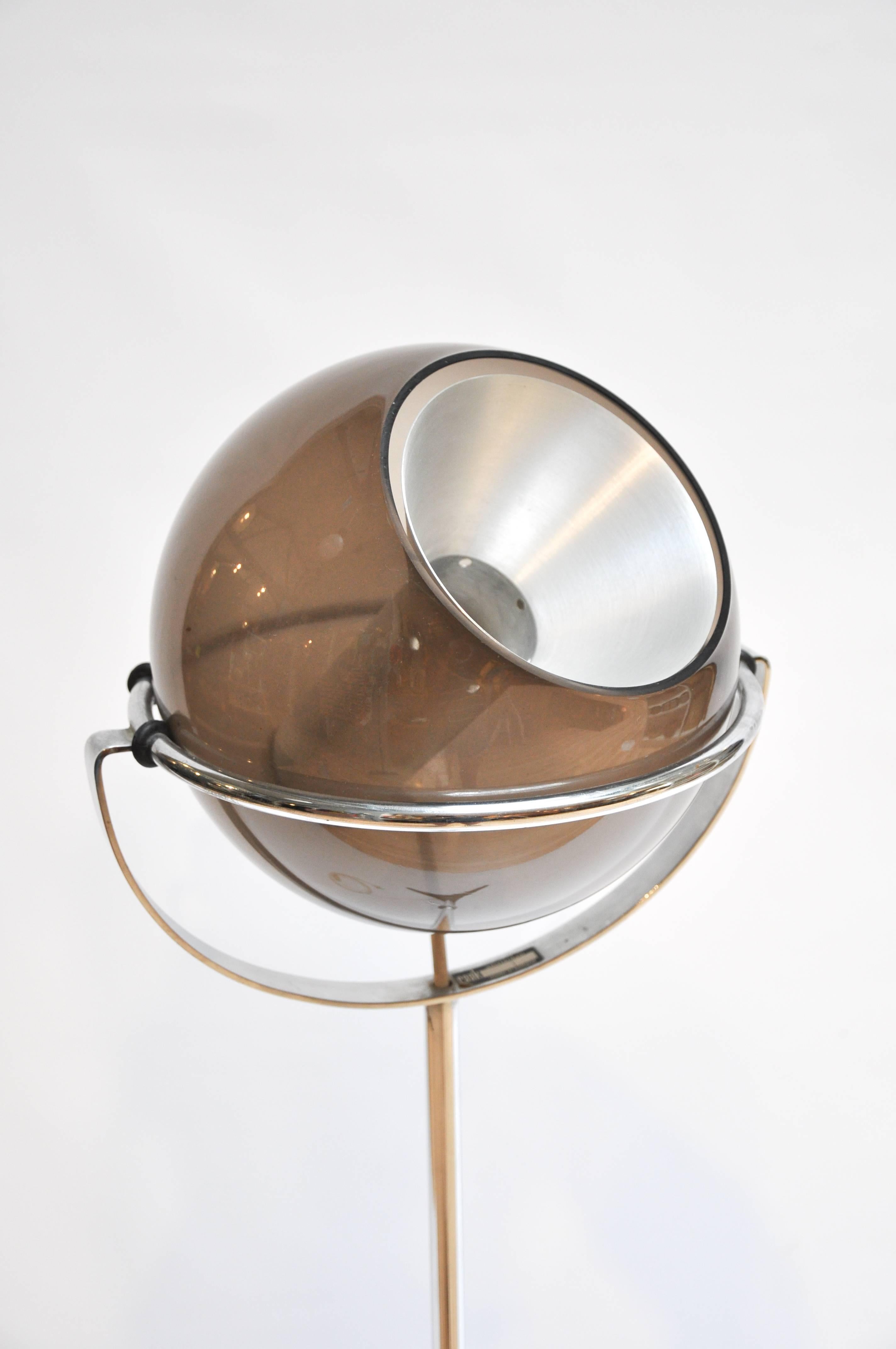 1960s adjustable globe floor lamp designed by Frank Ligtelijn for RAAK Amsterdam. Stamped 