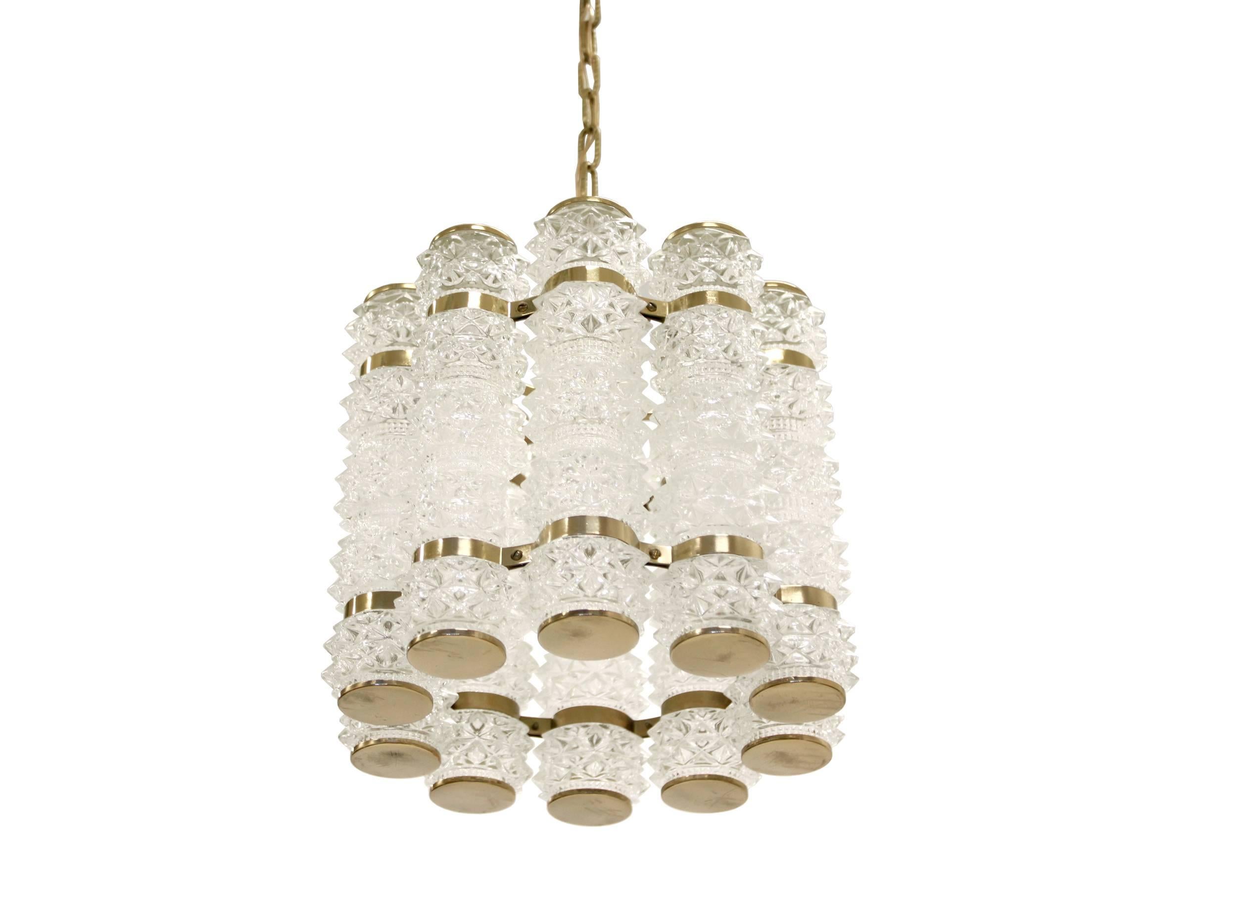Scandinavo Meraviglioso lampadario di metà secolo in ottone, anni '70 in vendita
