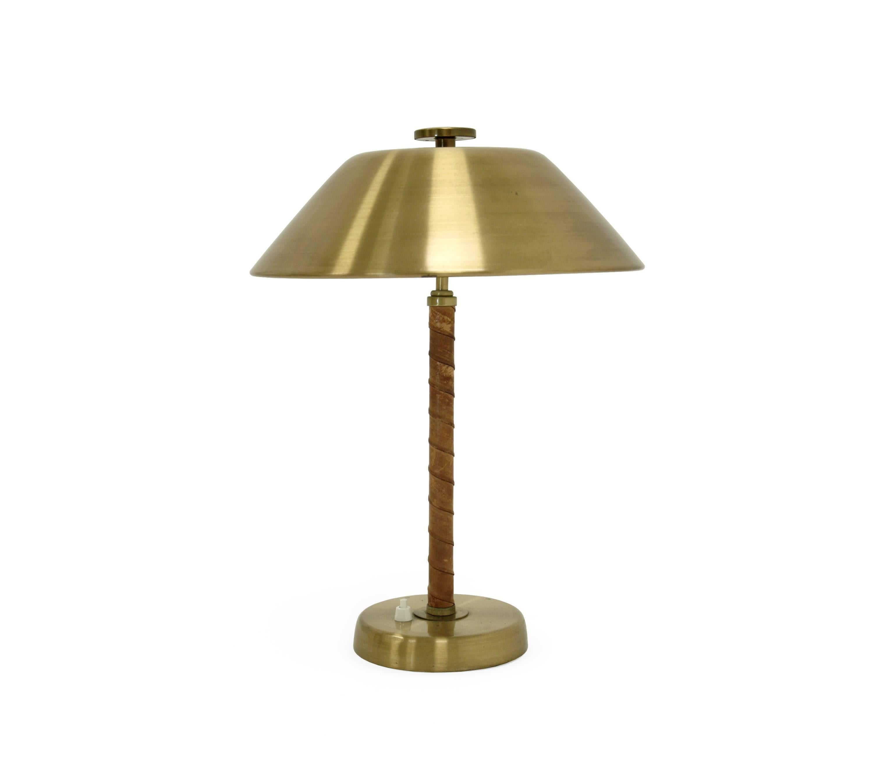 Scandinavian Mid-Century Table Lamp in Brass by Einar Backstrom, 1960s In Excellent Condition In Oslo, NO