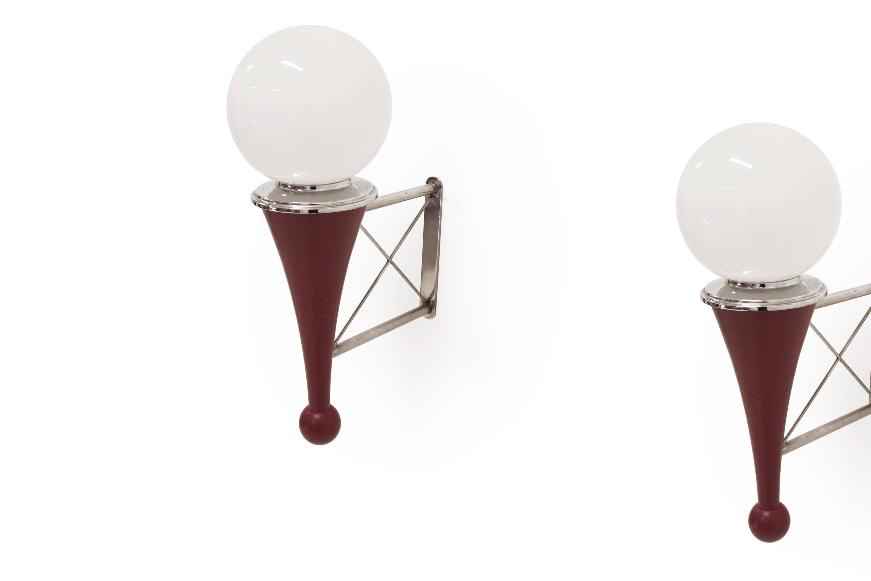 Mid-20th Century Pair of Eminent Mid-Century Wall Lights, Anonymous, 1950s