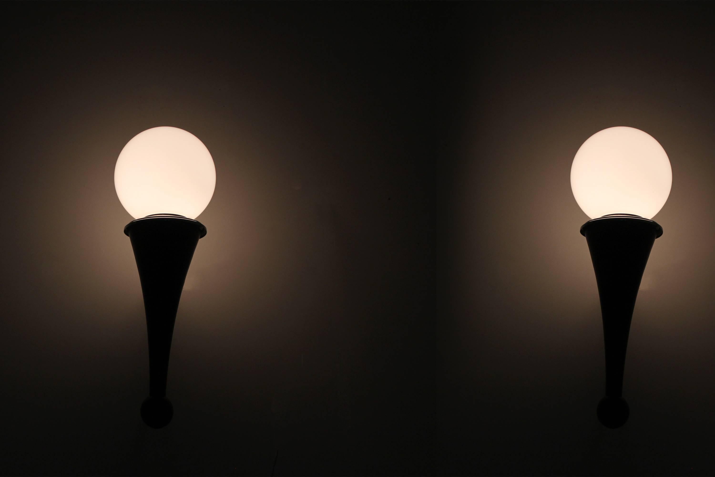 Pair of Eminent Mid-Century Wall Lights, Anonymous, 1950s 2