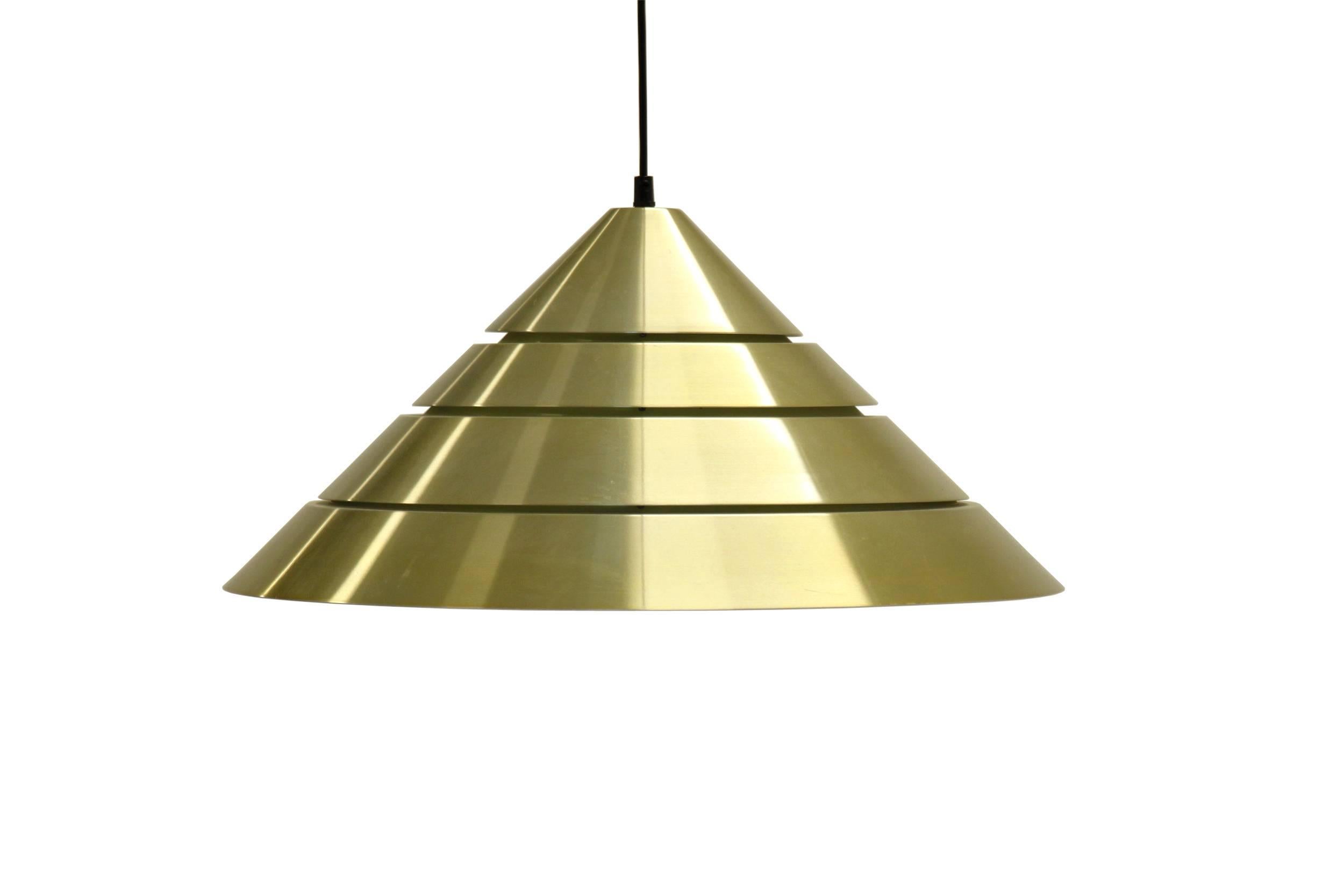 Large ceiling lamp on a brass frame.

Designed and manufactured in Sweden by Hans-Agne Jakobsson, Markaryd, circa 1970s first half.

The lamp is fully working and in good vintage condition. Note a small dent on the upper parts of the