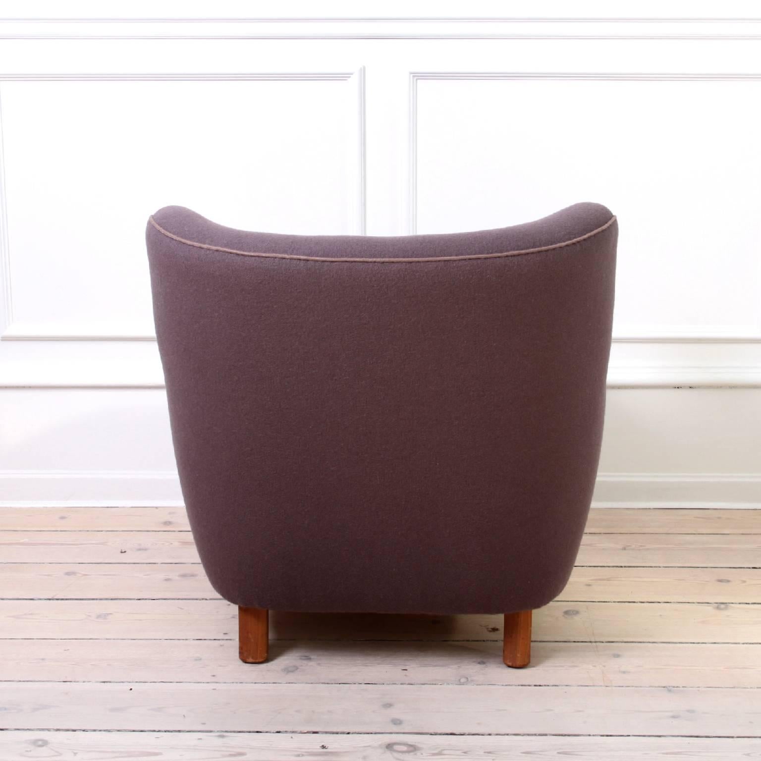 Mid-Century Modern Pair of Mogens Lassen Easy Chairs in Dusty Purple Wool, 1940s