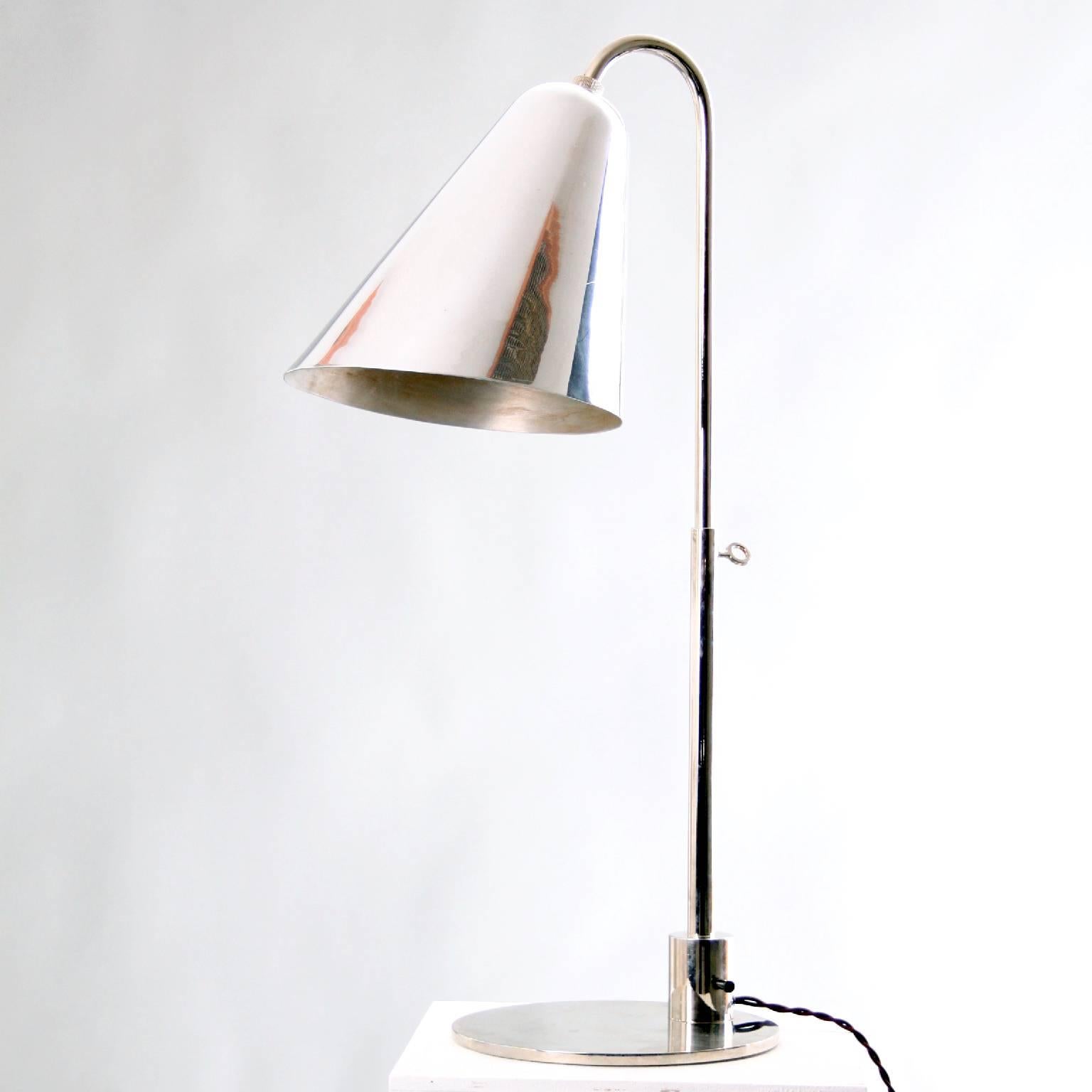 Rare Adjustable Table Lamp by Vilhelm Lauritzen and Frits Schlegel In Excellent Condition In Copenhagen, DK