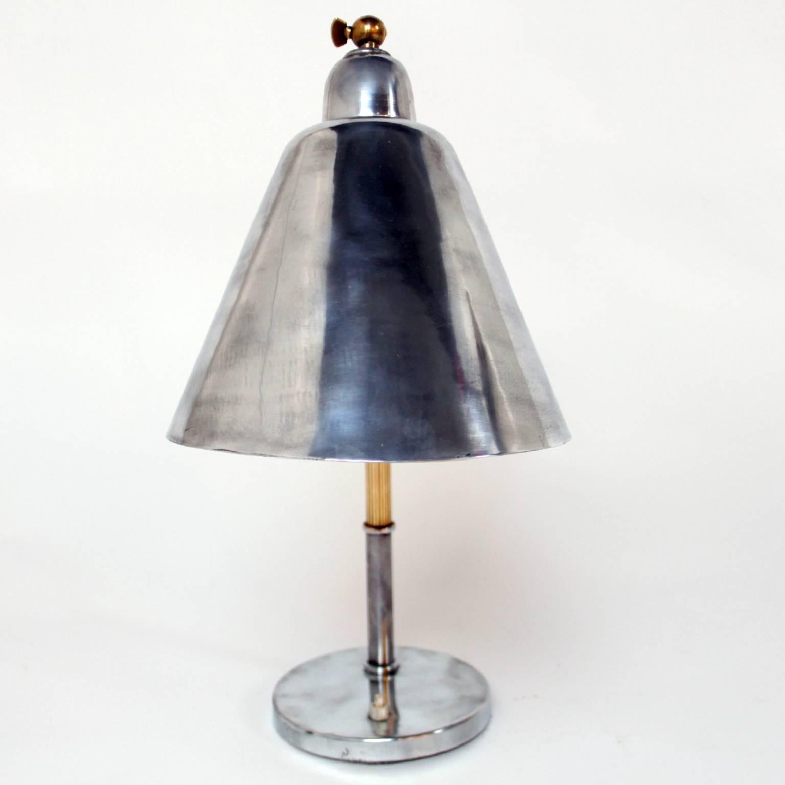 Scandinavian Modern Vilhelm Lauritzen Table Lamp