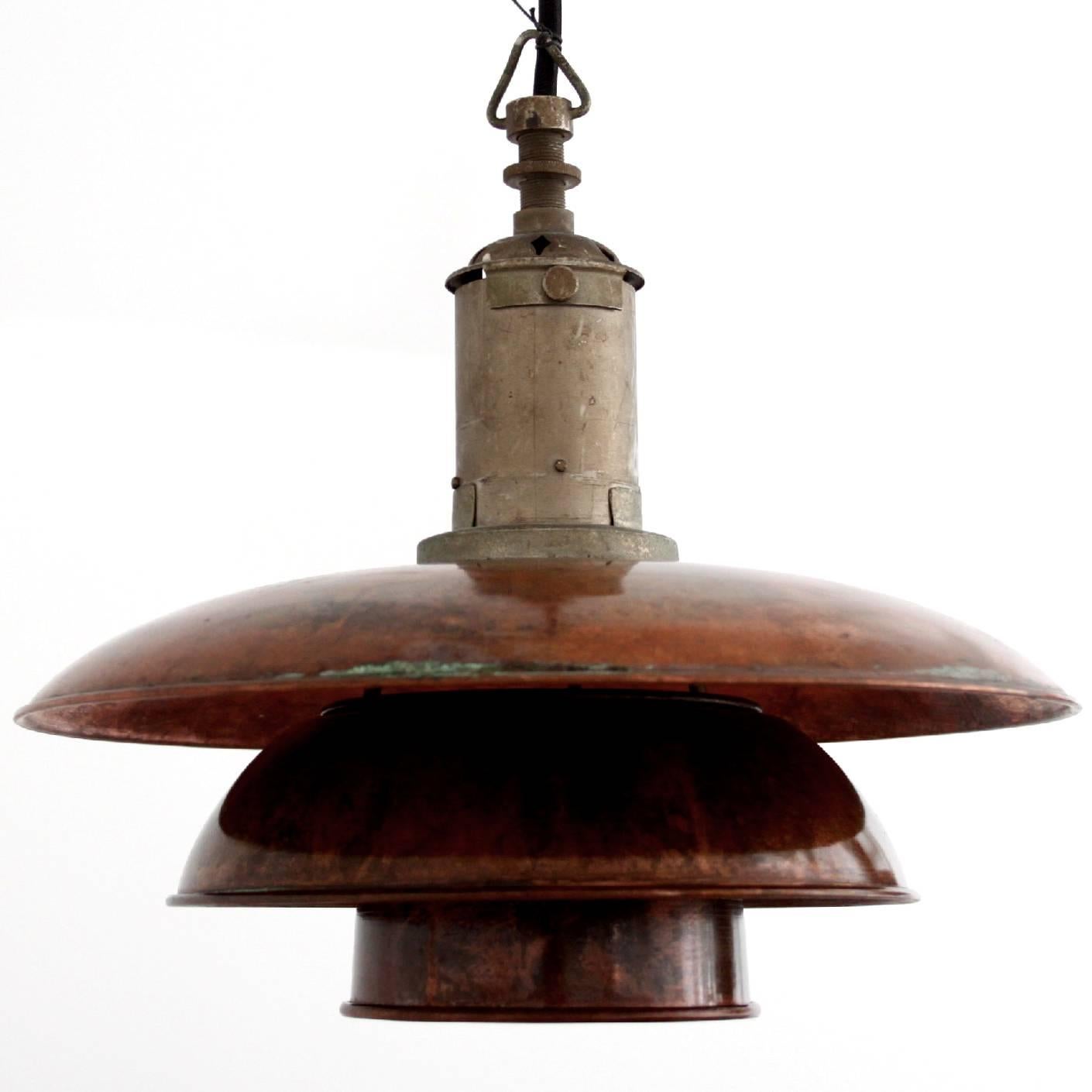 Pair of early and rare ceiling lights, type 3/3 designed by Poul Henningsen. 

Manufactured by Louis Poulsen, Copenhagen, Denmark, circa 1926. Each light fixture impressed with PAT. APPL.

Copper.

Measures: D: 30 cm (11 3/4 in.) H 22 cm (8 5/8