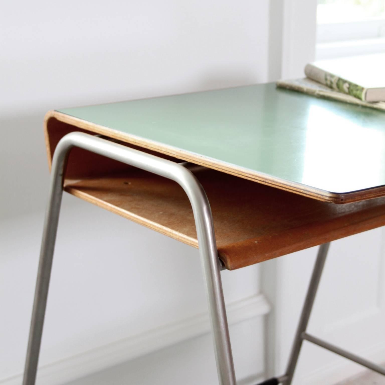 Arne Jacobsen, Original Munkegaard School Desk and Chair in Teak, 1950's In Good Condition In Copenhagen, DK