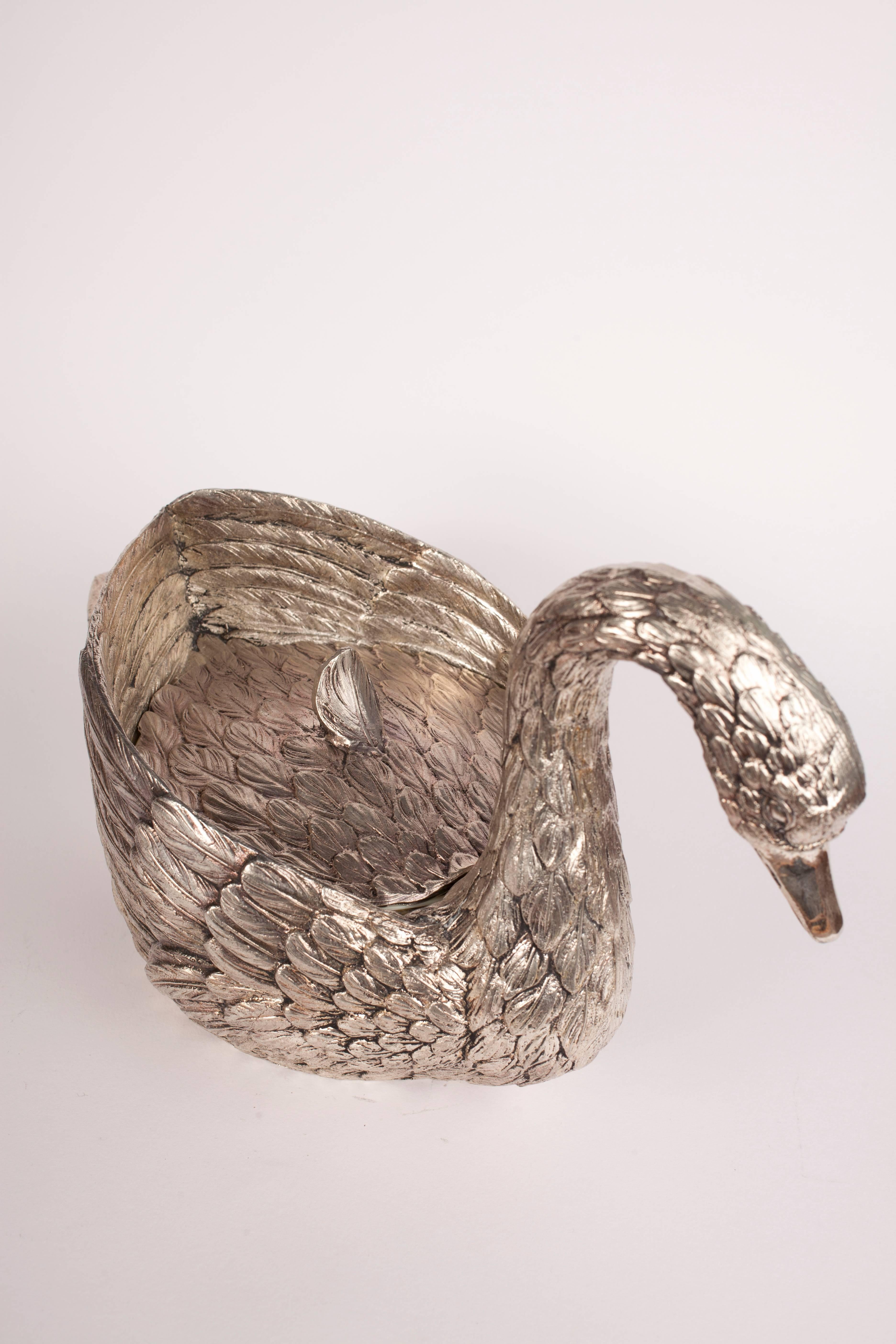 Gorgeous Swan Ice Bucket by Mauro Manetti In Excellent Condition For Sale In Brighton, East Sussex