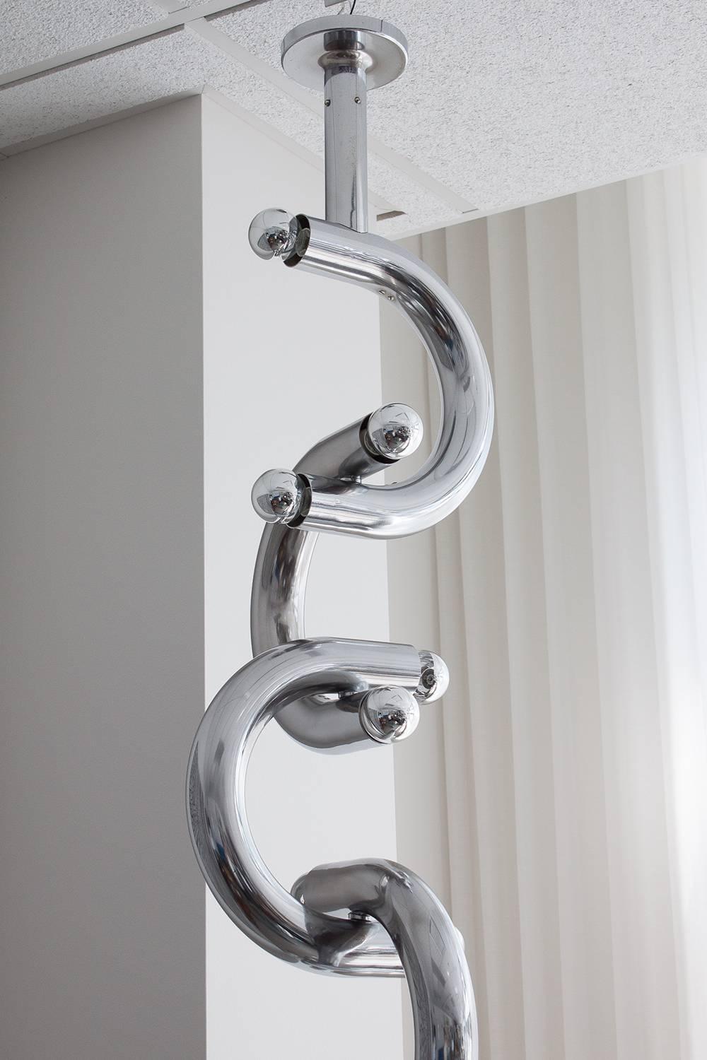 Stilux Chrome Link Chandelier Light Sculpture In Good Condition In Chicago, IL