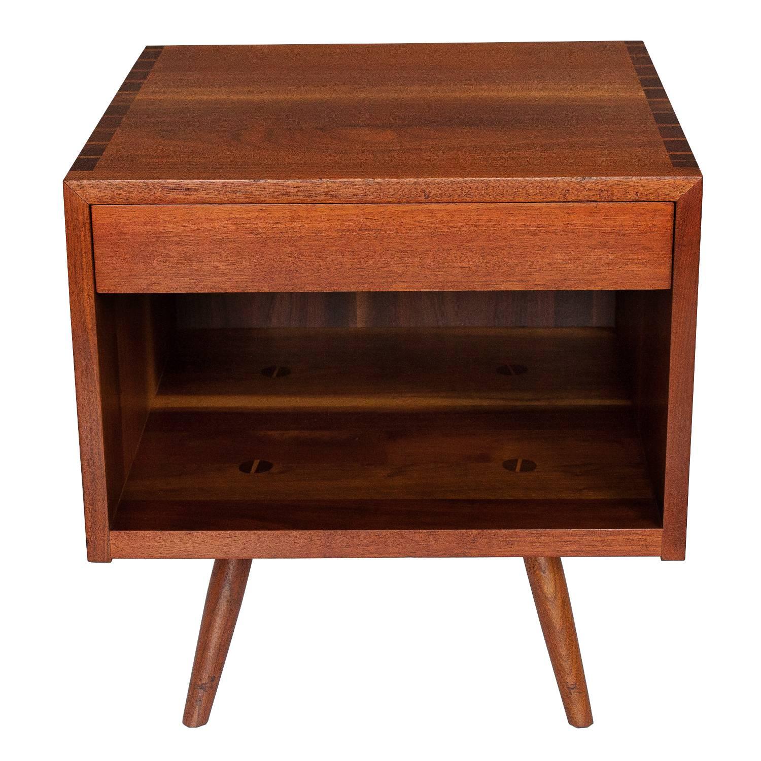 Mid-20th Century Pair of Solid Walnut Nightstands by George Nakashima
