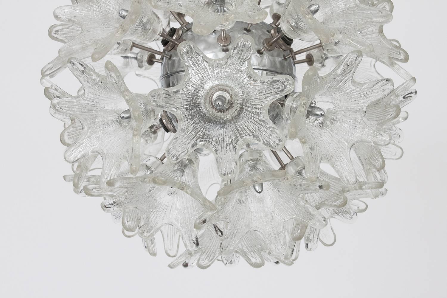 Italian Sputnik Chandelier with Murano Glass Flowers In Excellent Condition In Chicago, IL