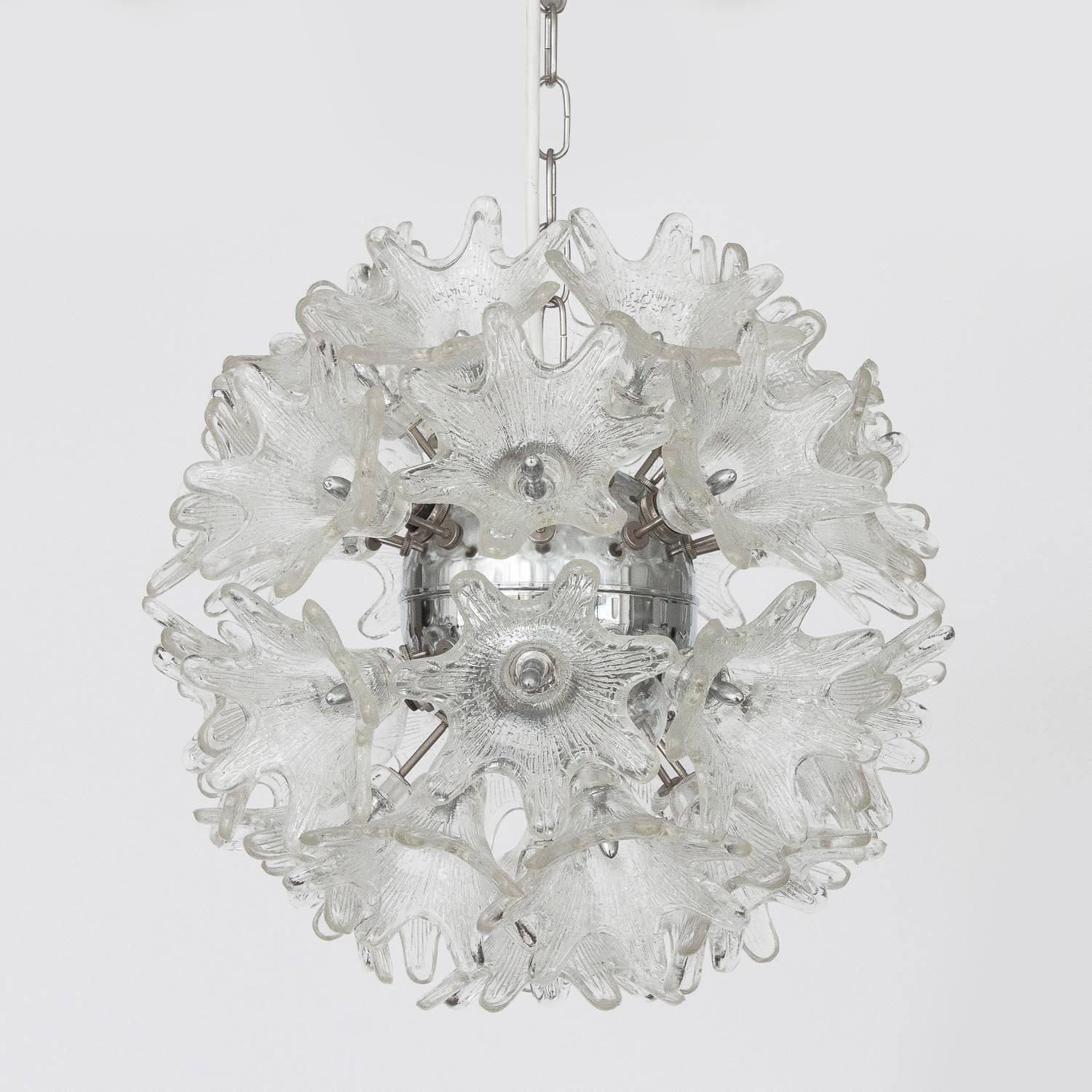Italian Sputnik Chandelier with Murano Glass Flowers In Excellent Condition In Chicago, IL