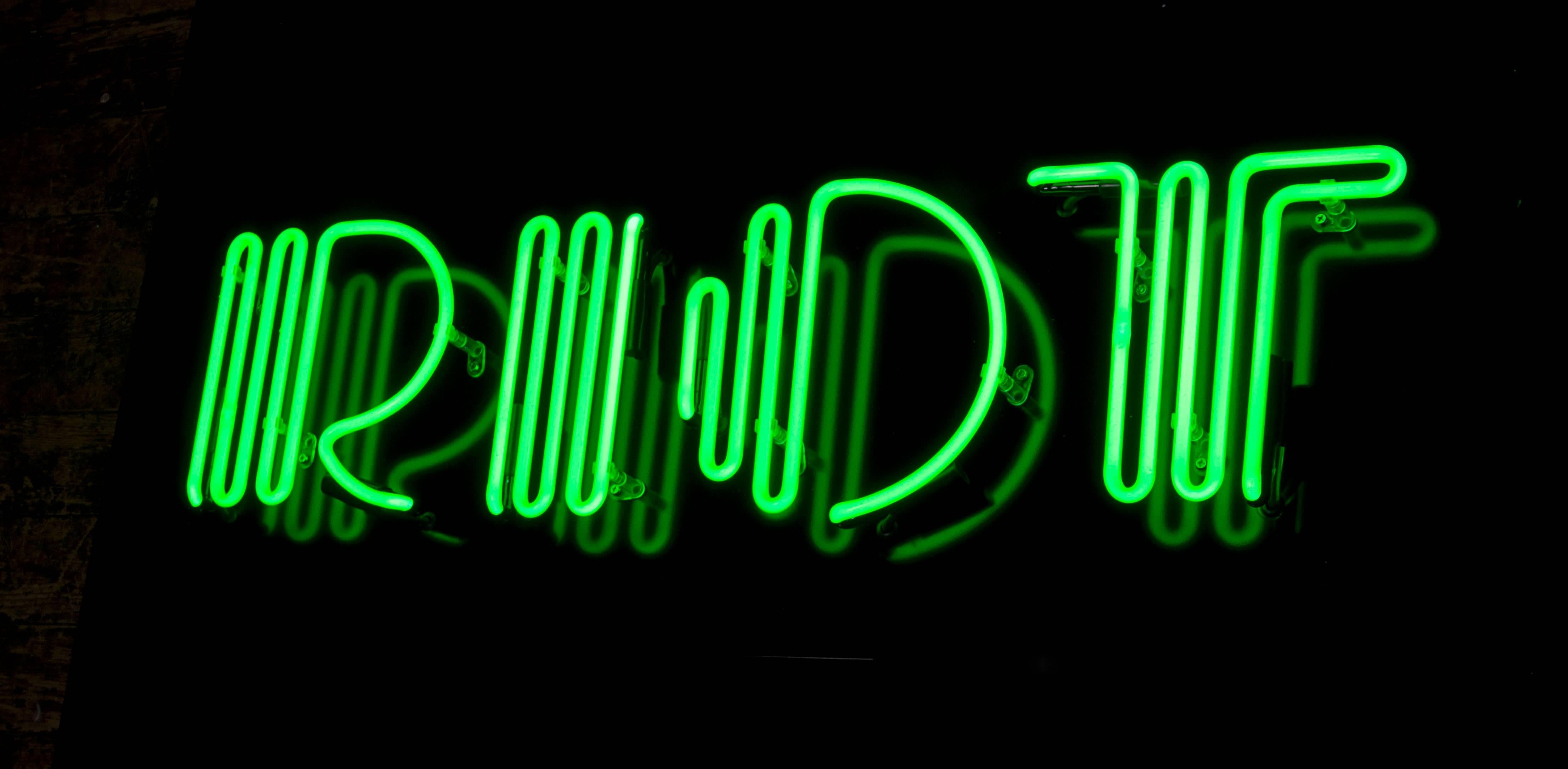 "RIOT" in Ben Eine neon typography.
Ben Eine.
Green neon on black aluminium tray.
100 x 40 x 7 cm. 
Edition of 4.
£4500 

Ben Eine in collaboration with lights of Soho & Moniker projects are proud to present the first ever NEON