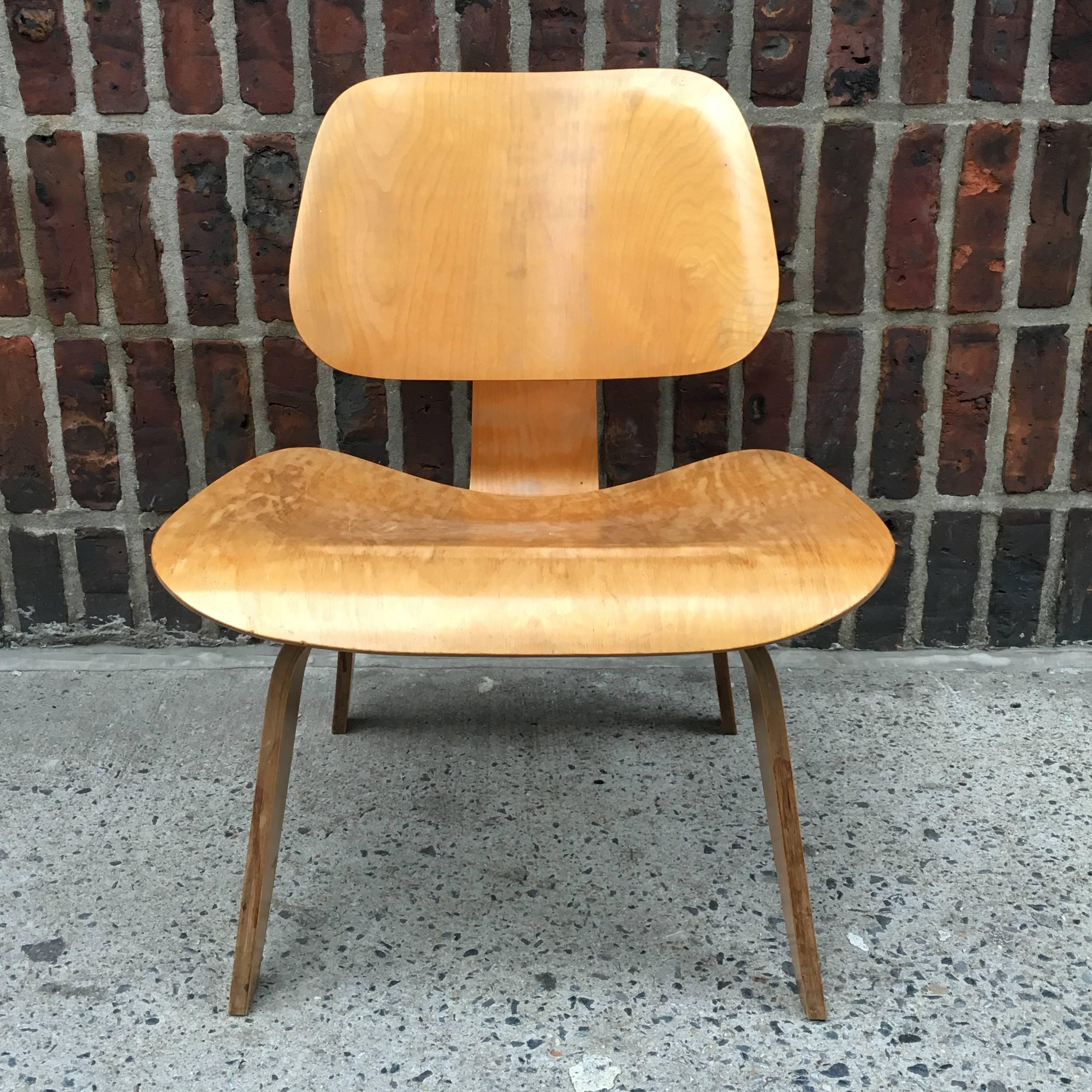 American First Edition Eames Evans LCW with Earliest Label