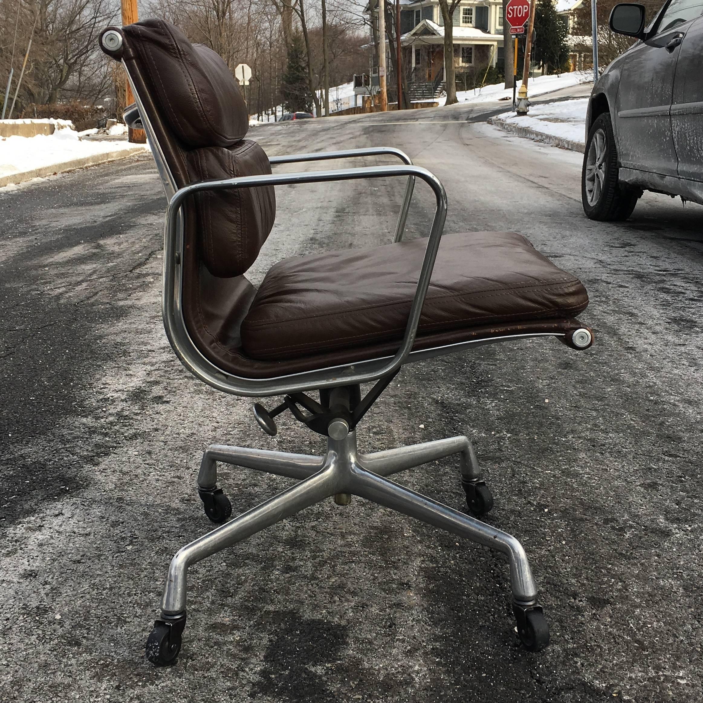 Mid-Century Modern Four Herman Miller Eames Soft Pad Management Chairs