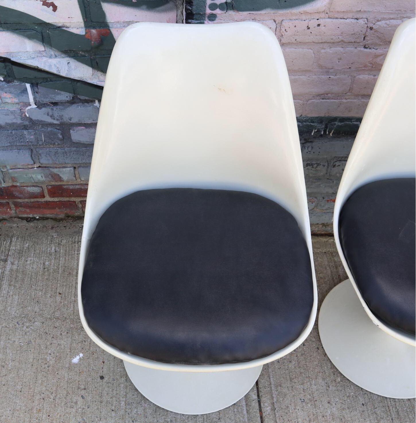 Eero Saarinen for Knoll Tulip Swivel Dining Chairs 2