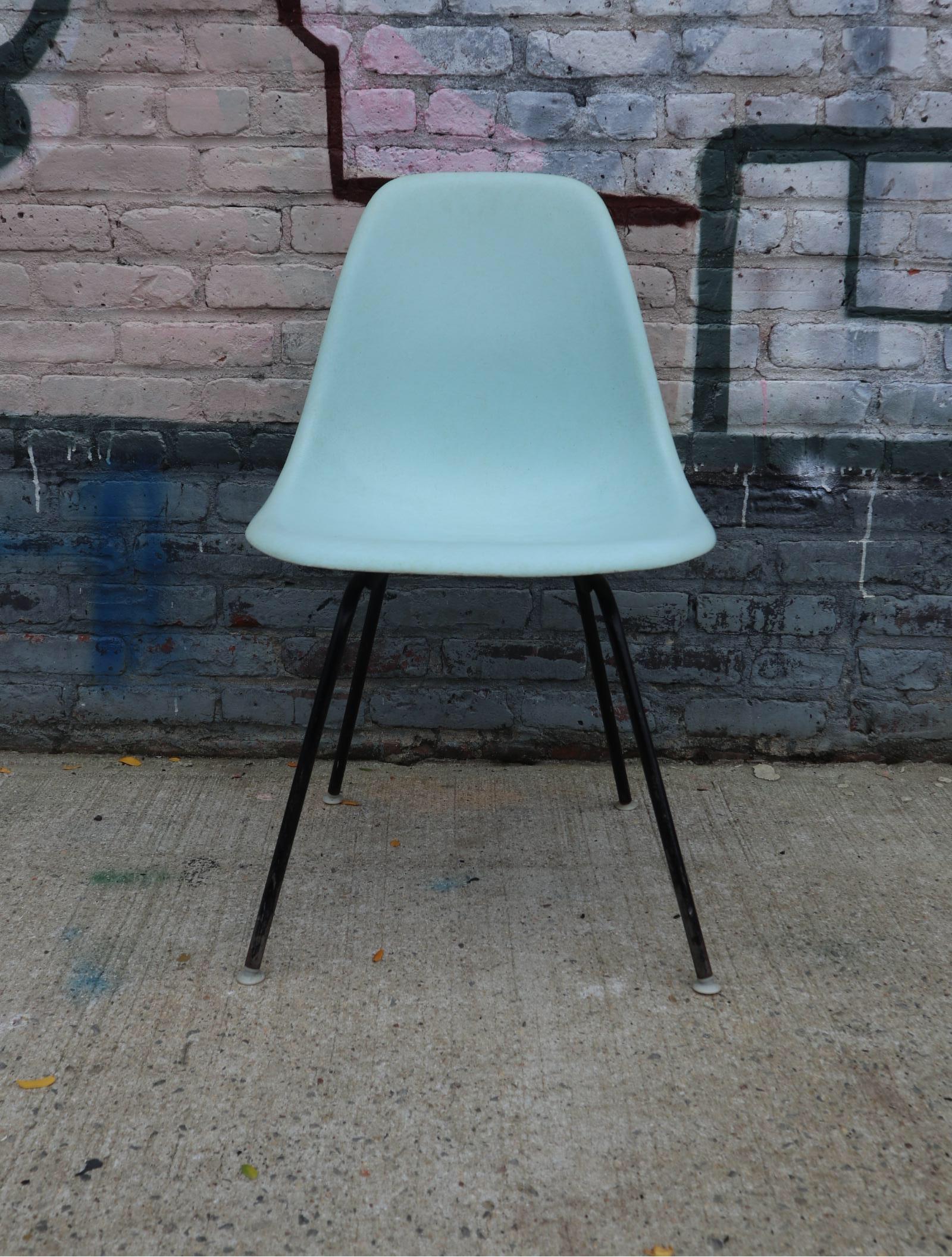 Gorgeous vintage Herman Miller Eames DSX dining chair. In the very rare and sought after Robin’s Egg Blue. With original steel base with all shock mounts and glides intact. Even color throughout with no cracks or major wear. In great shape. Other
