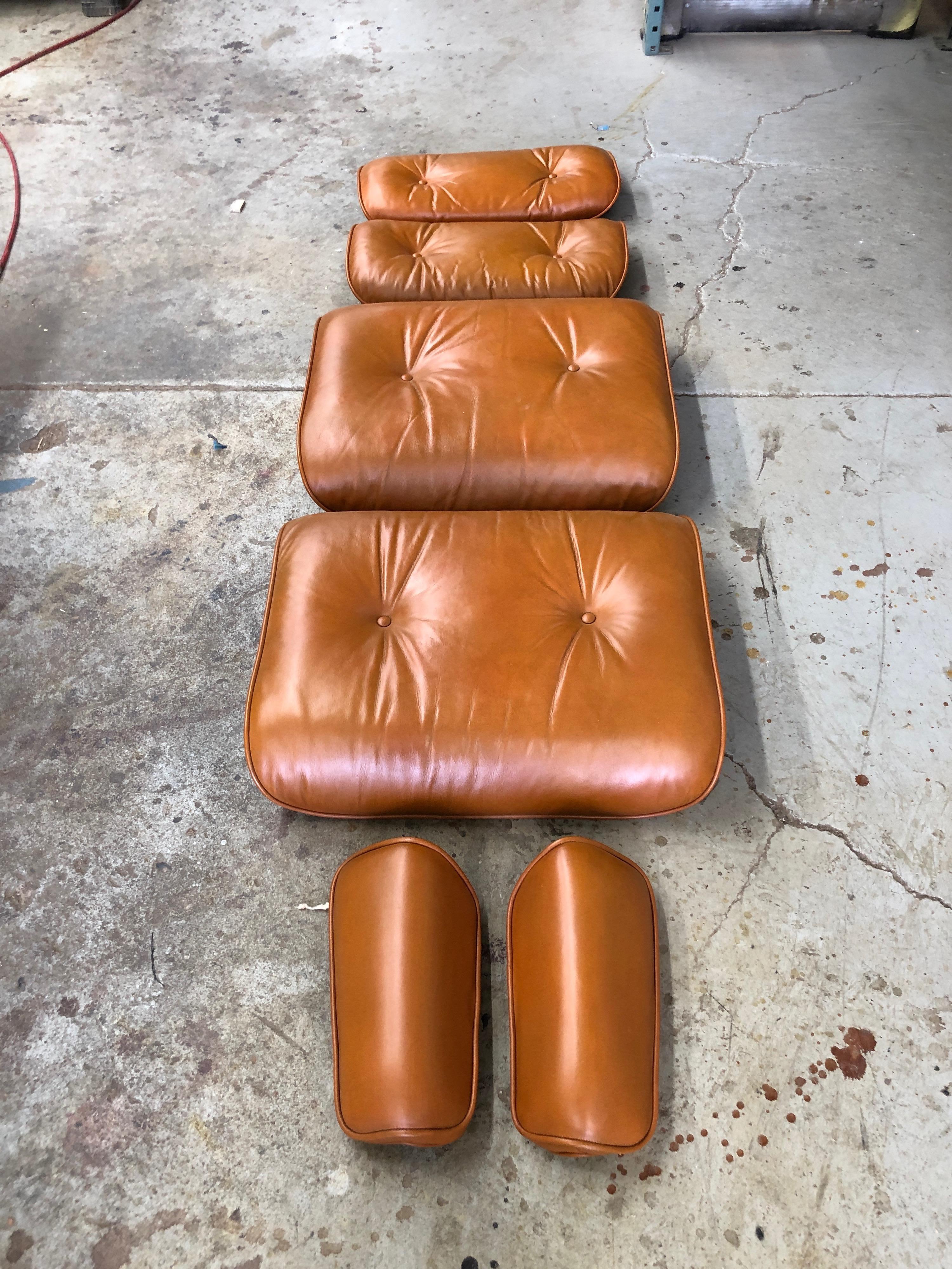 Rare Custom Herman Miller Eames Lounge Chair and Ottoman in Burnt Orange 6