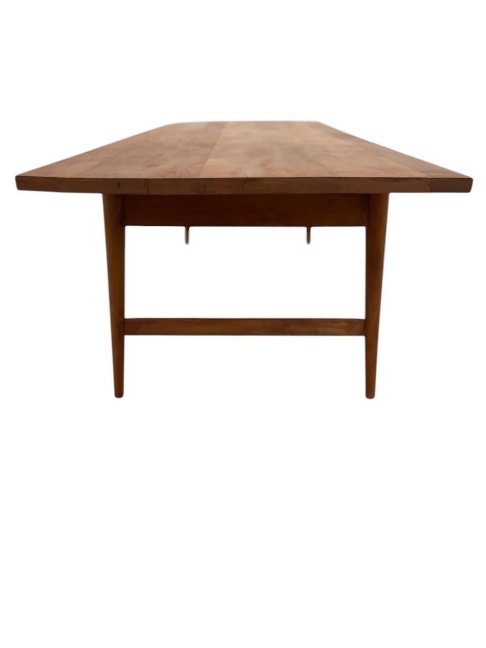Beautifully Refinished Paul McCobb Planner Group Coffee Table For Sale 2