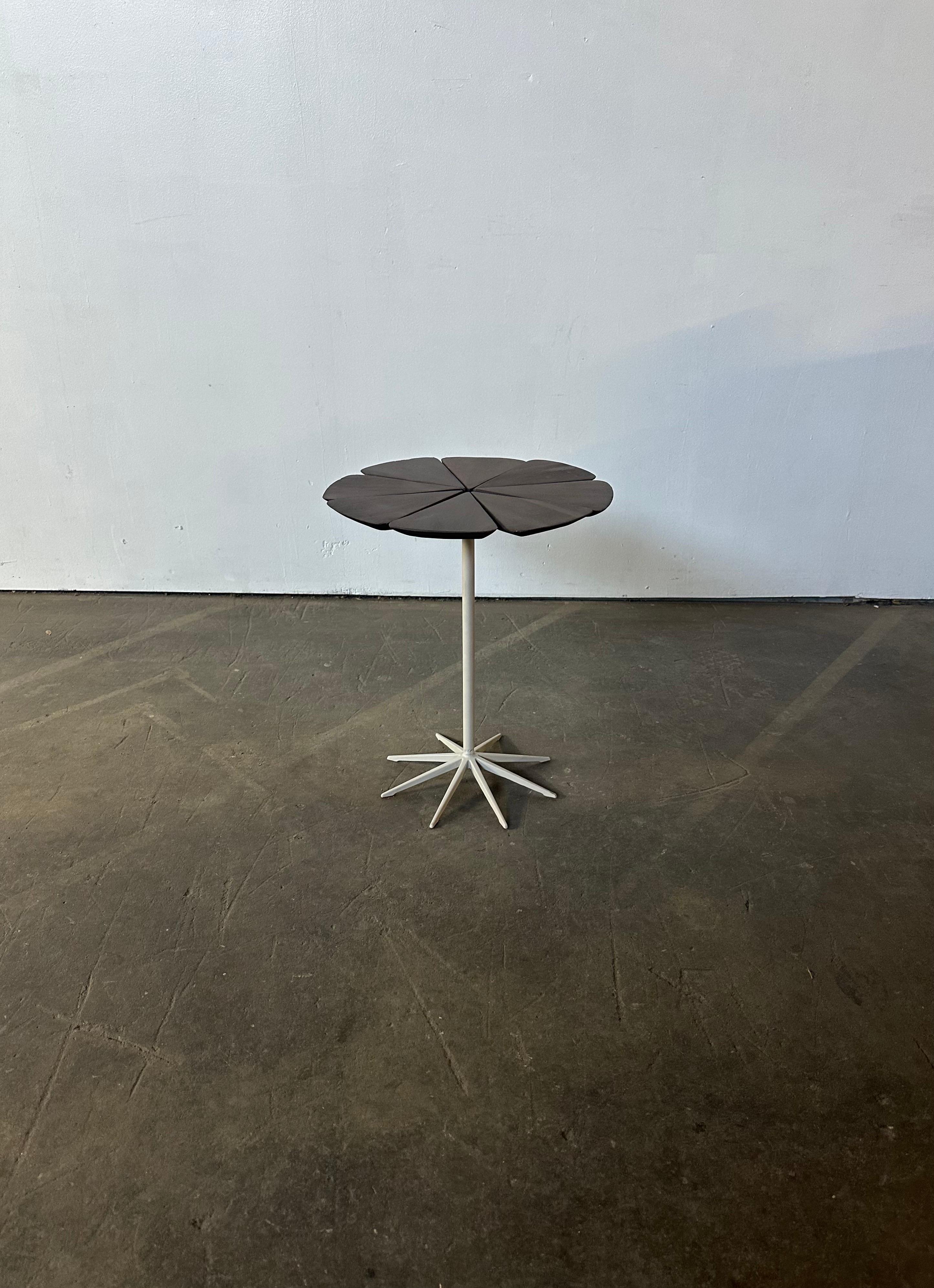 Bois Table d'appoint Petal de Richard Schultz pour Knoll en vente